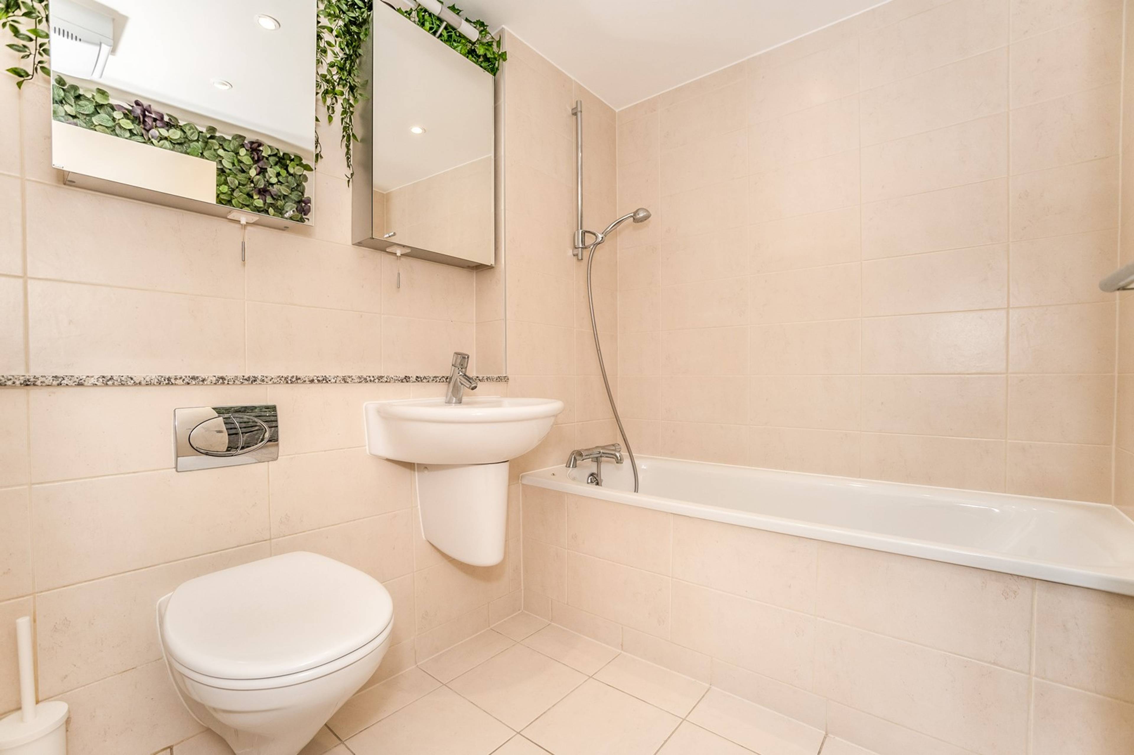 Master En-suite