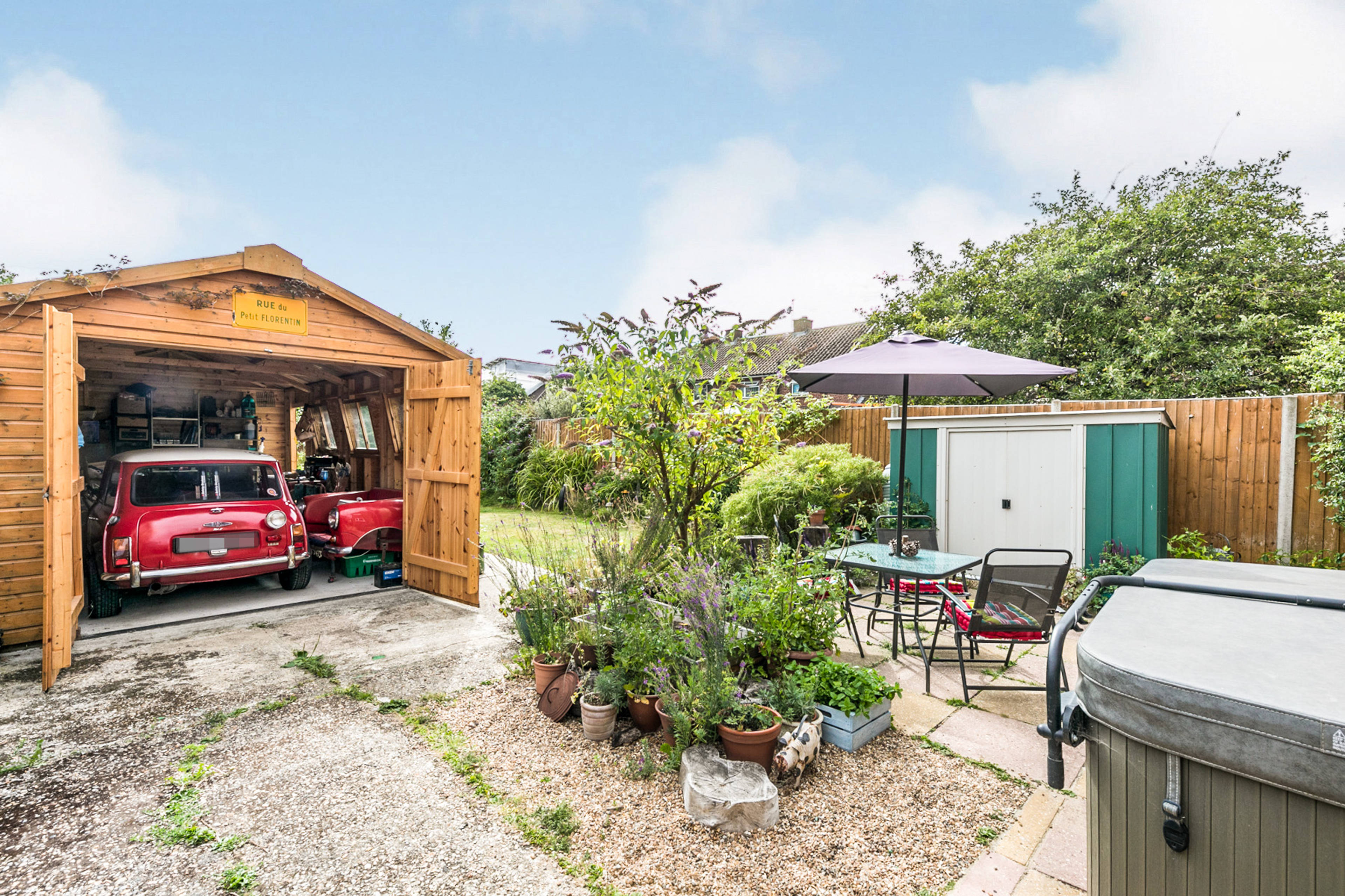 Garage