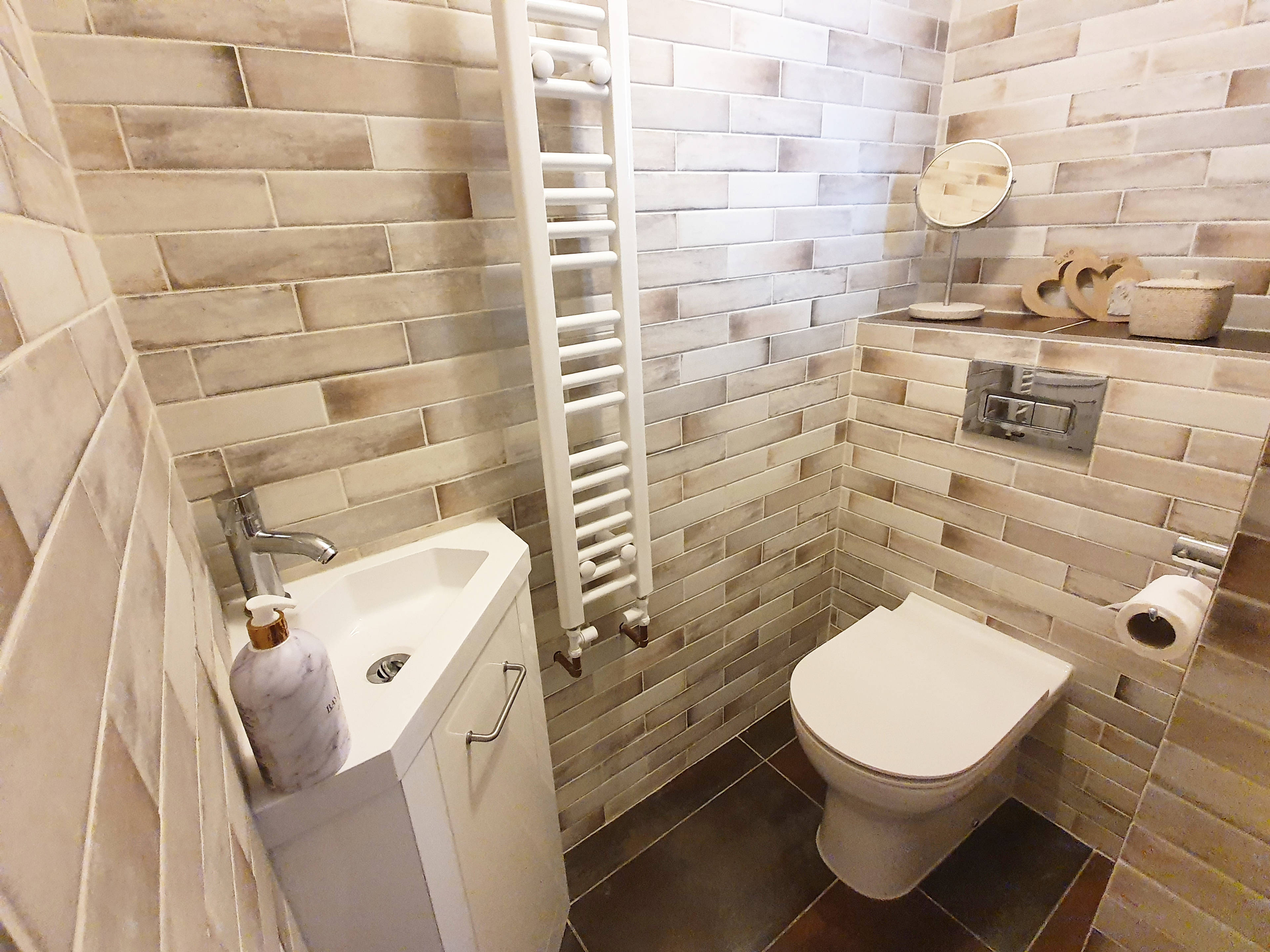 Cloak Room