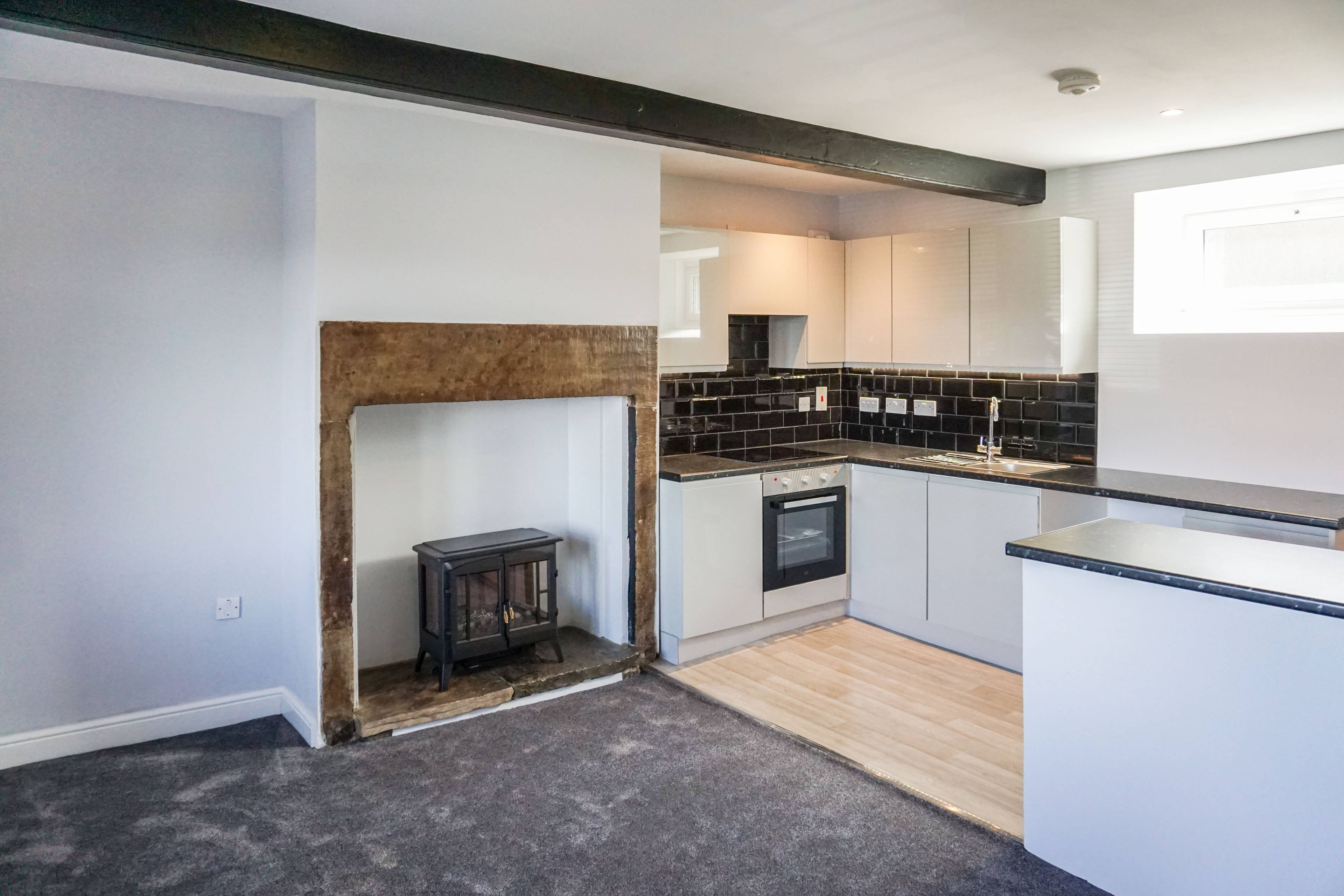 Lounge / Kitchen