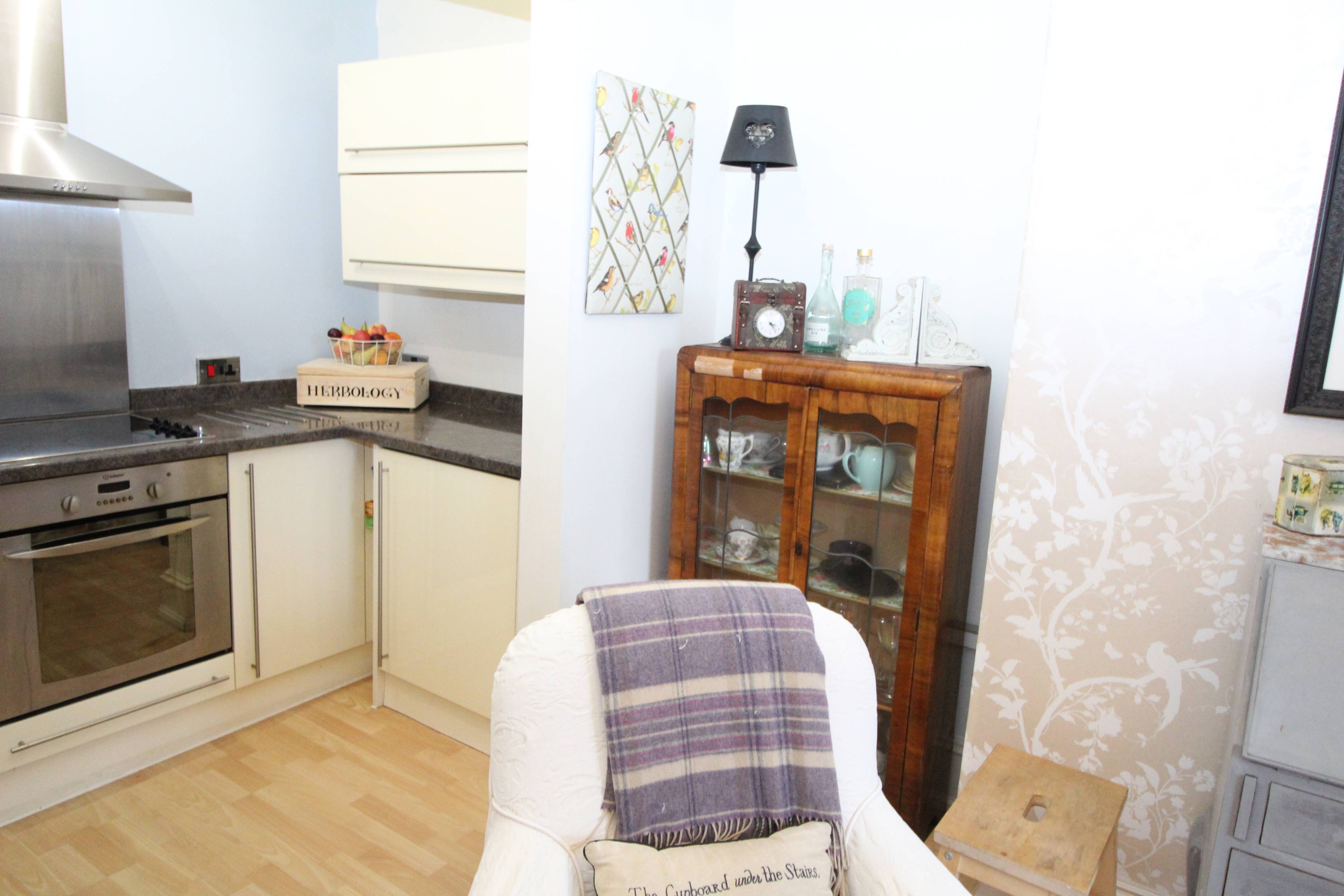 Lounge / Kitchen