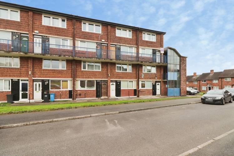 2 bedroom maisonette