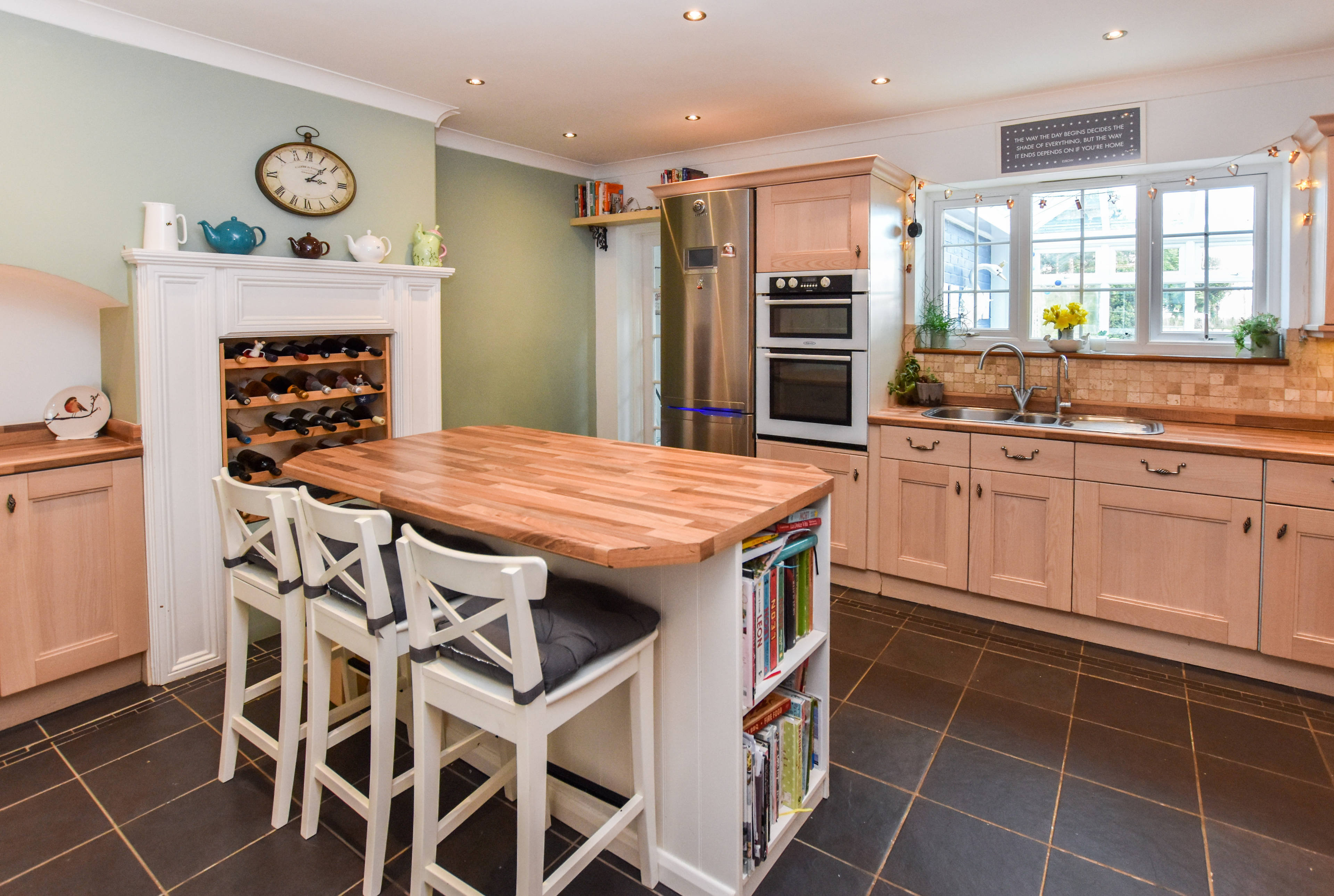Kitchen/Breakfast