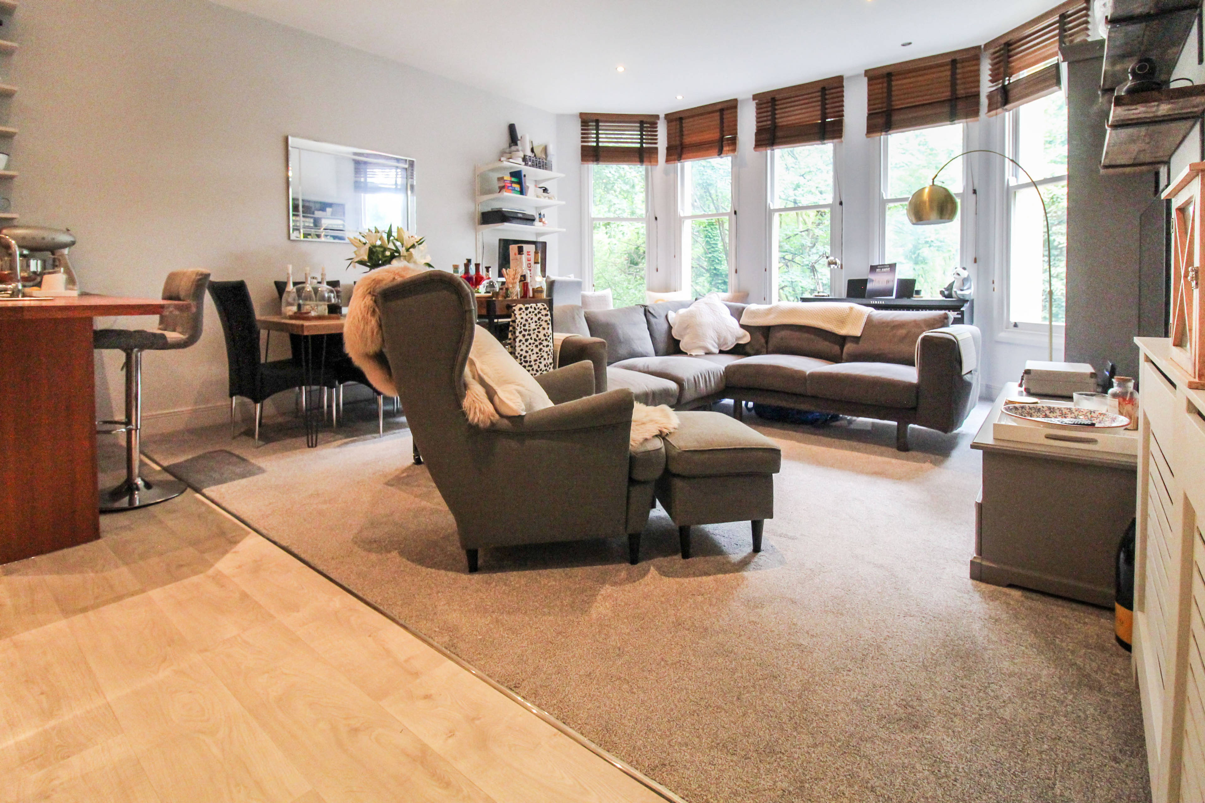 Lounge / Kitchen