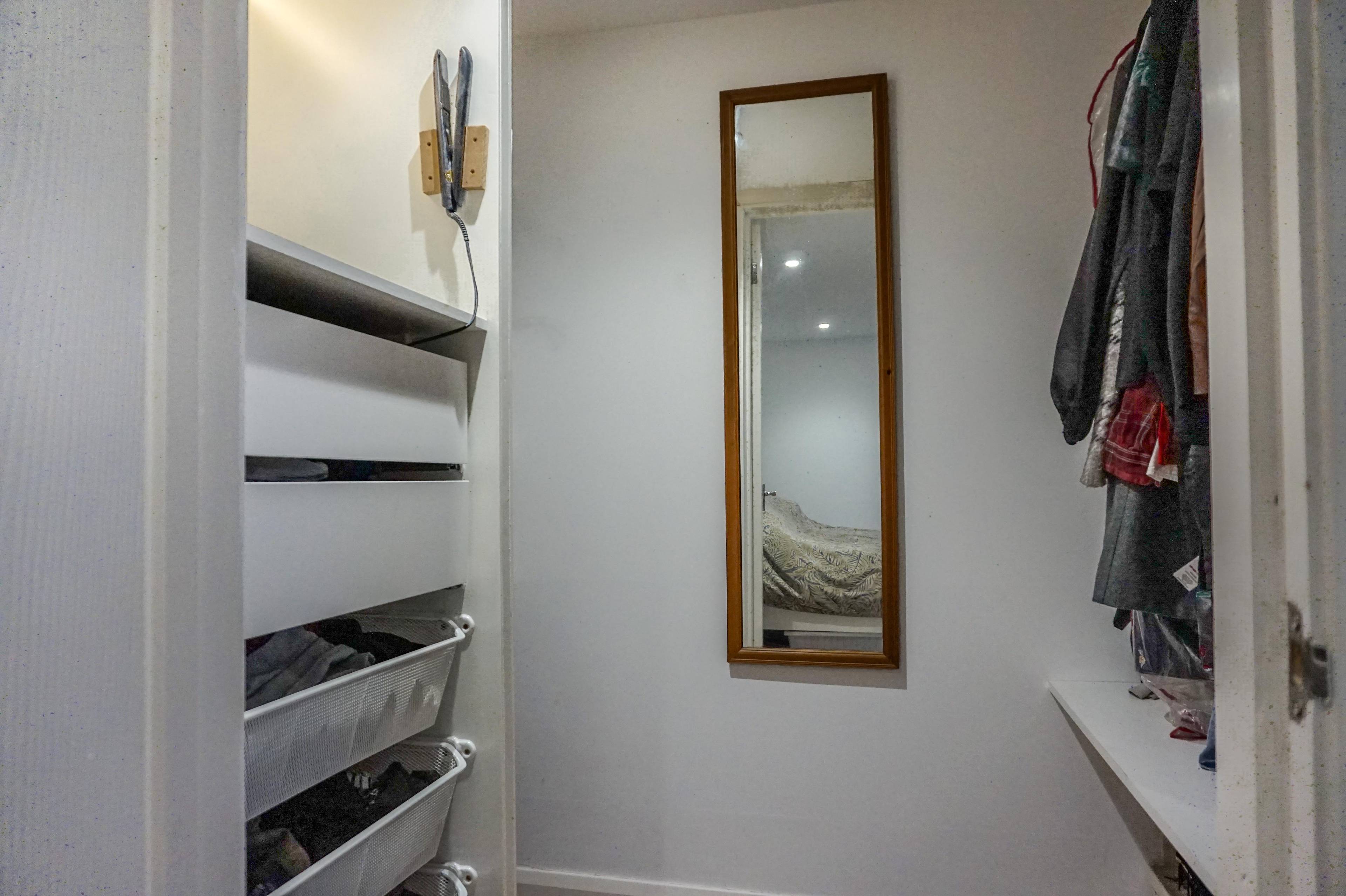 Walk-in Wardrobe