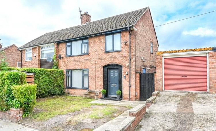 3 bedroom semi-detached house