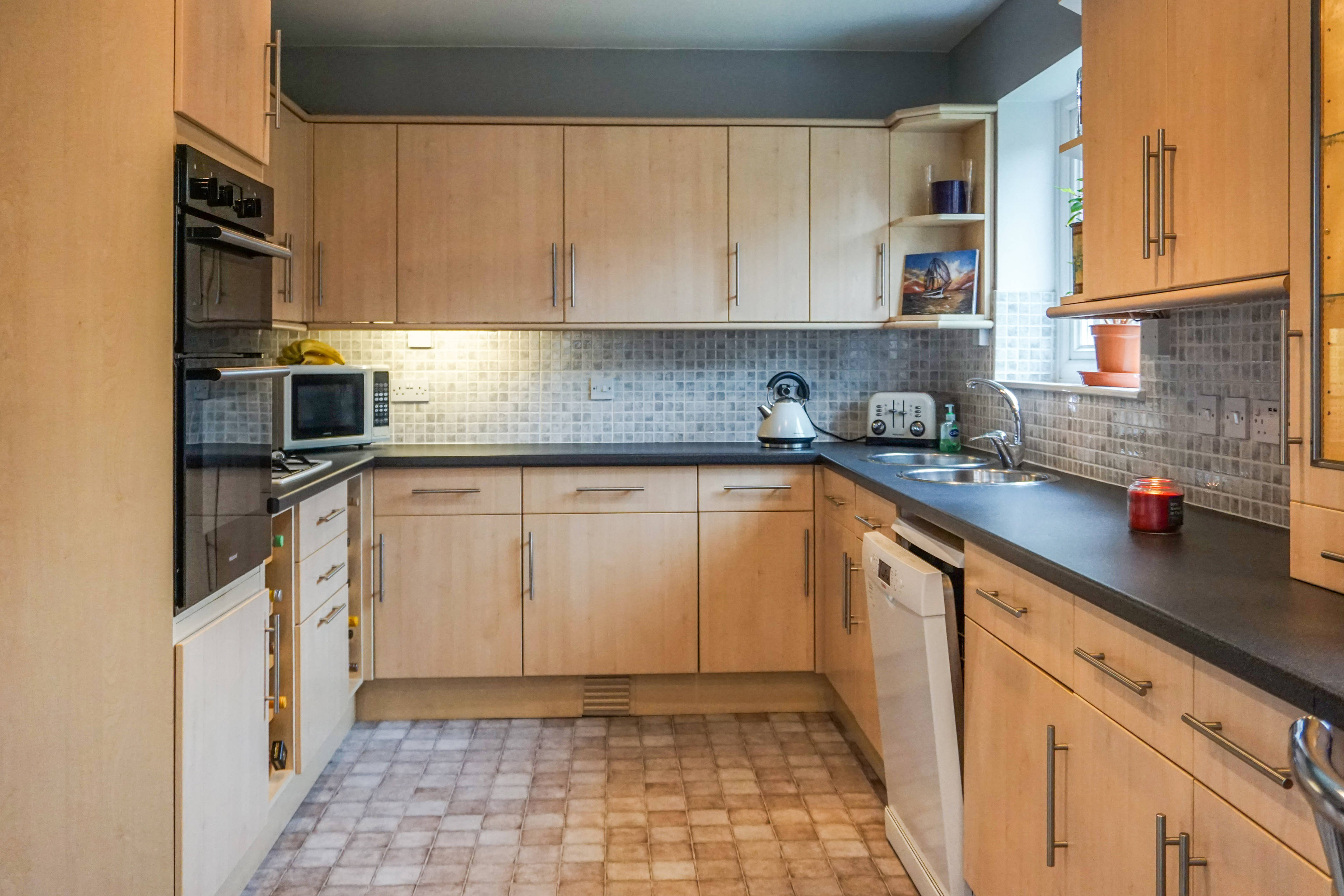 Kitchen/Breakfast