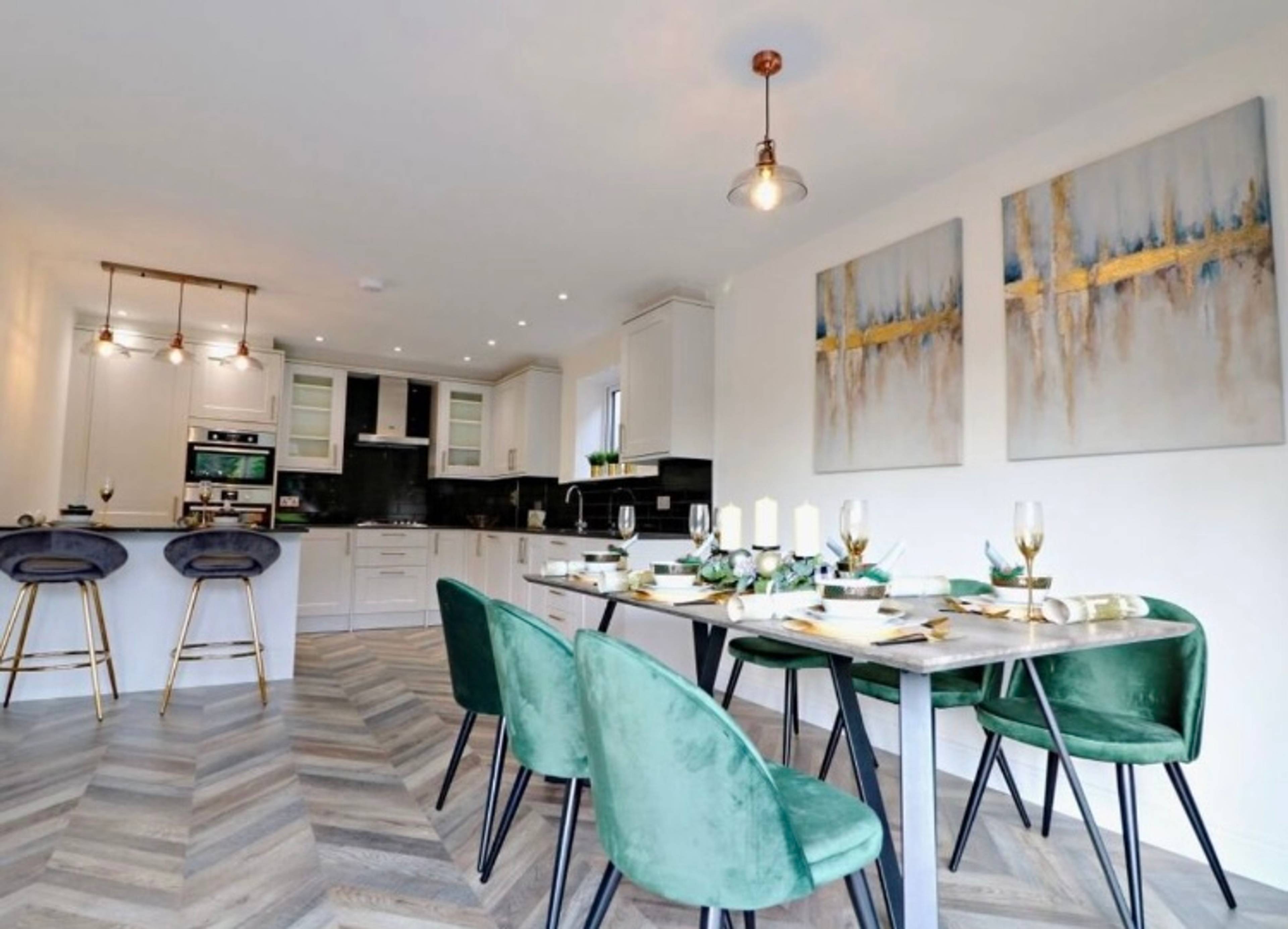 Kitchen/Dining Room