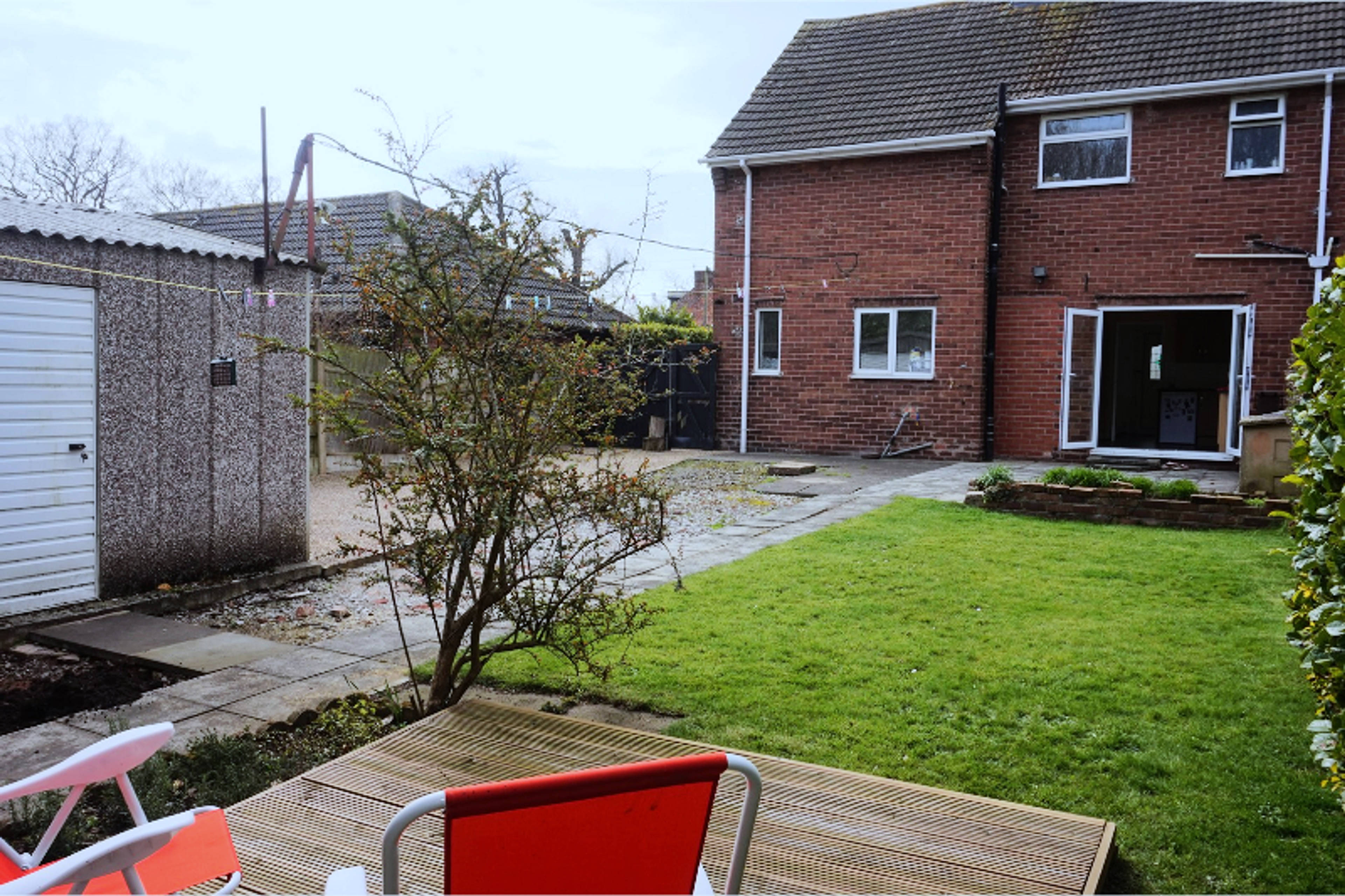 rear garden         