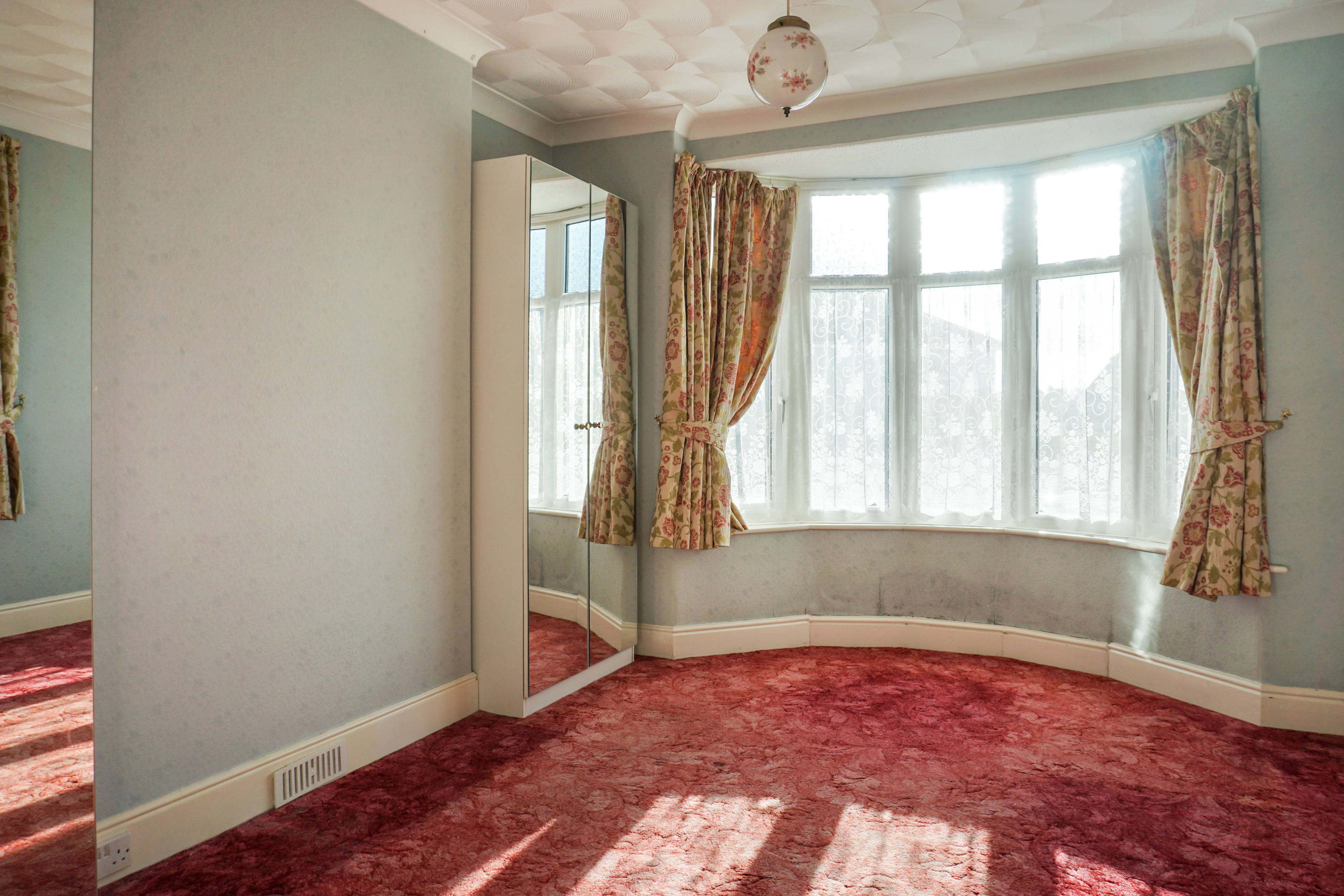Reception/Bedroom