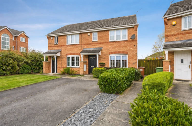 3 bedroom semi-detached house
