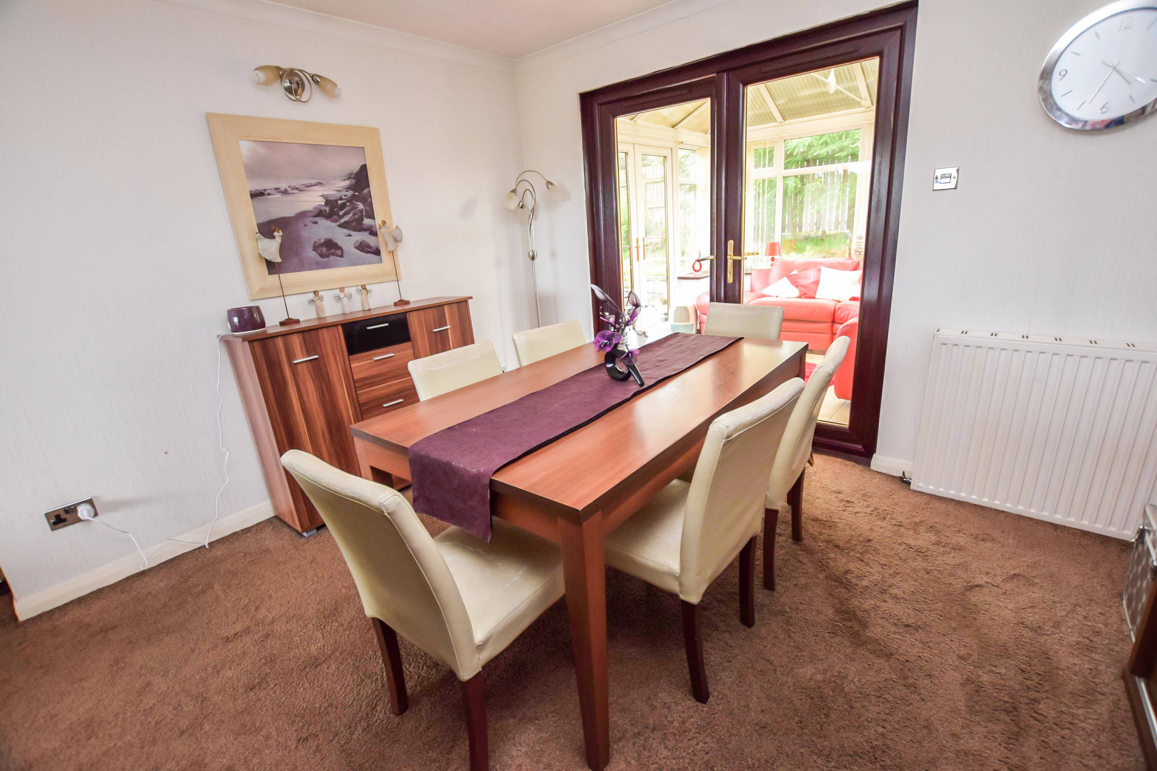 Lounge/Dining Room