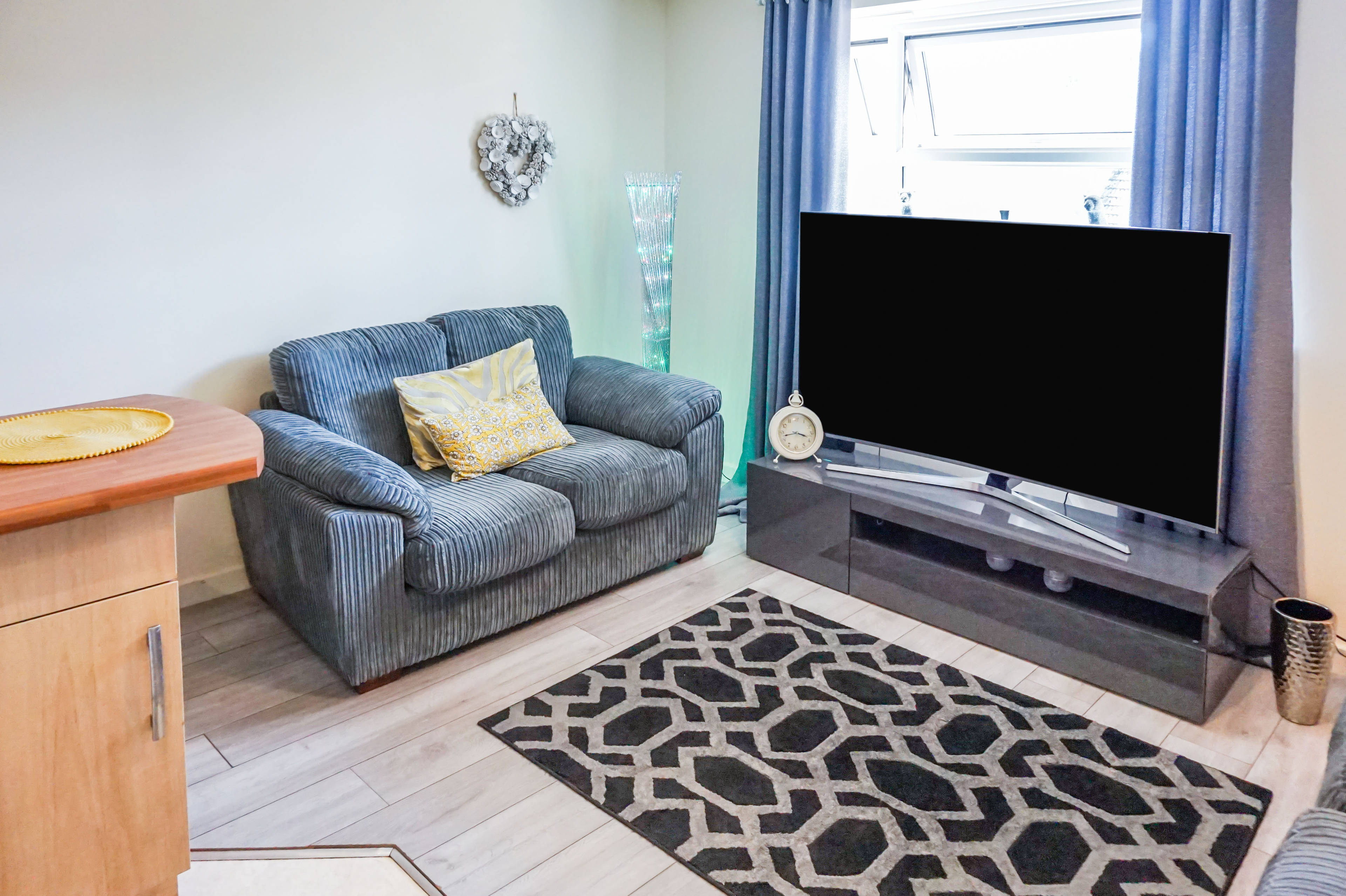 Lounge / Kitchen