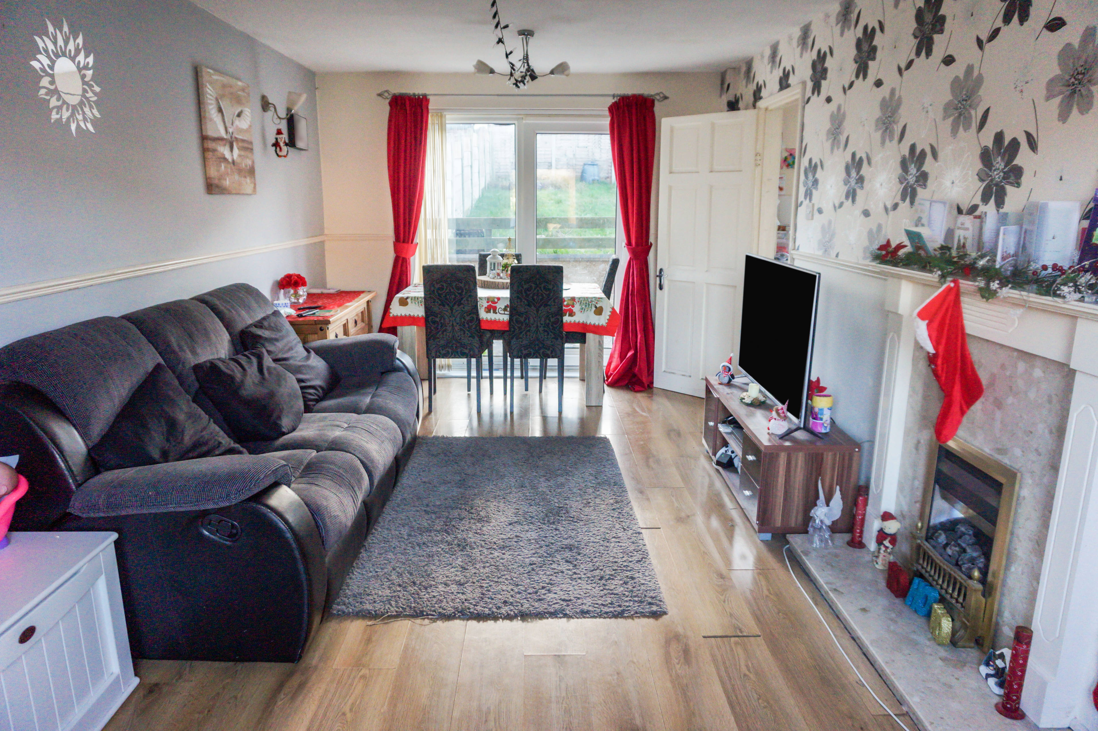Lounge/Dining Room