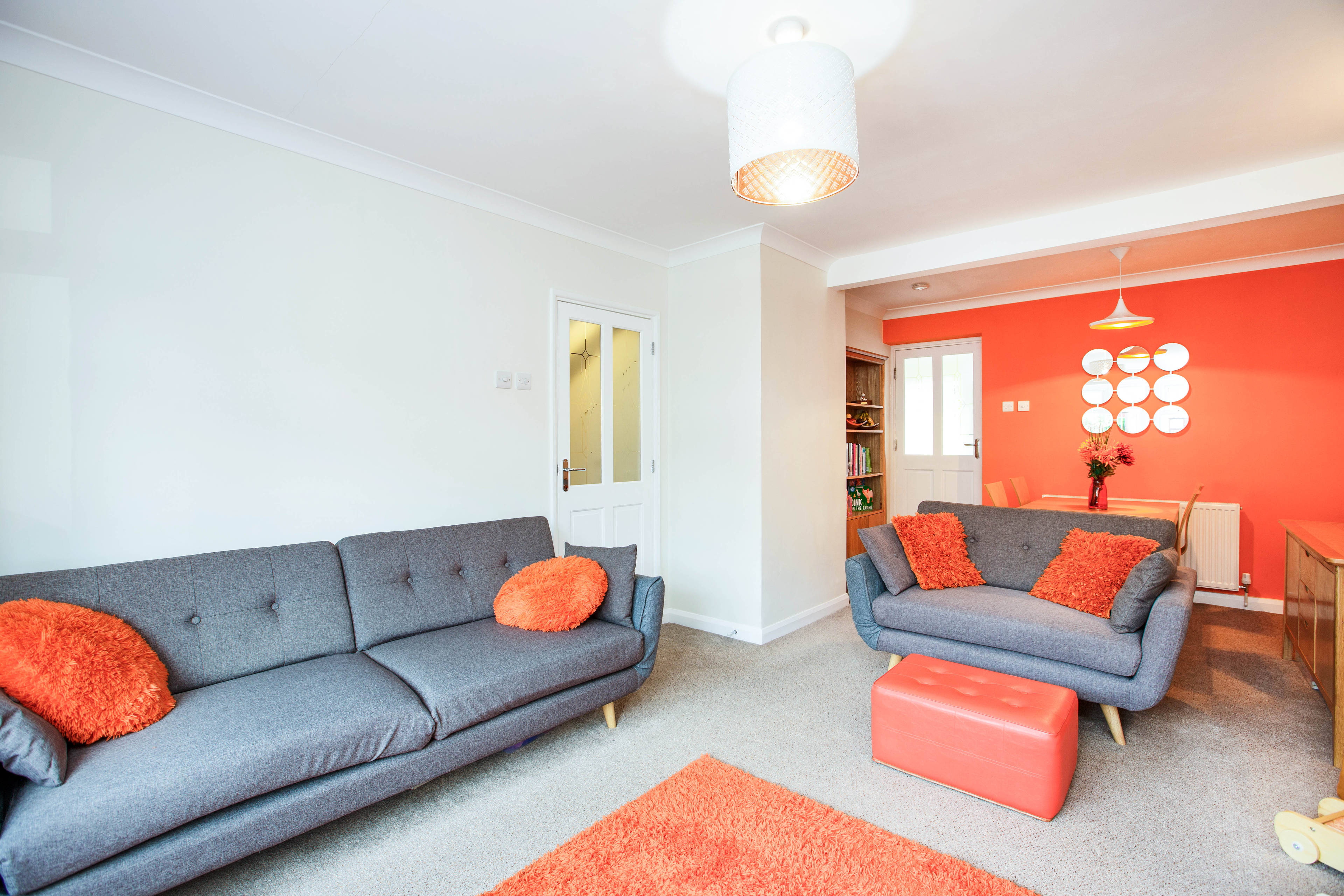Lounge/Dining Room