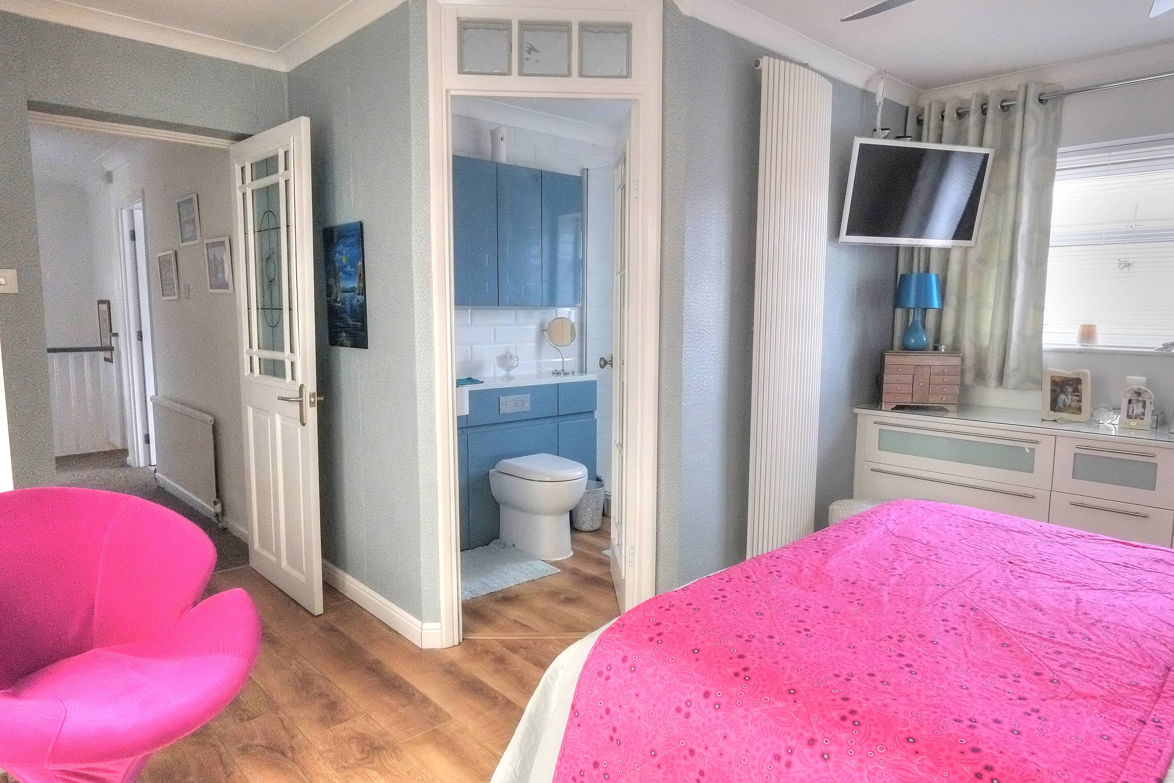 Master En-suite