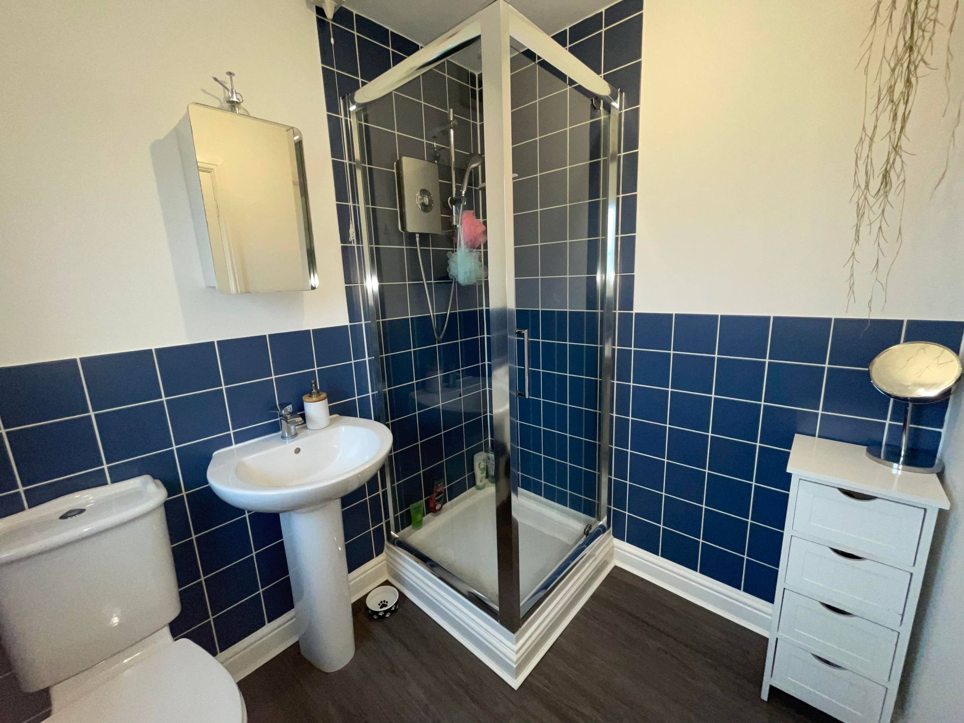 Master En-suite