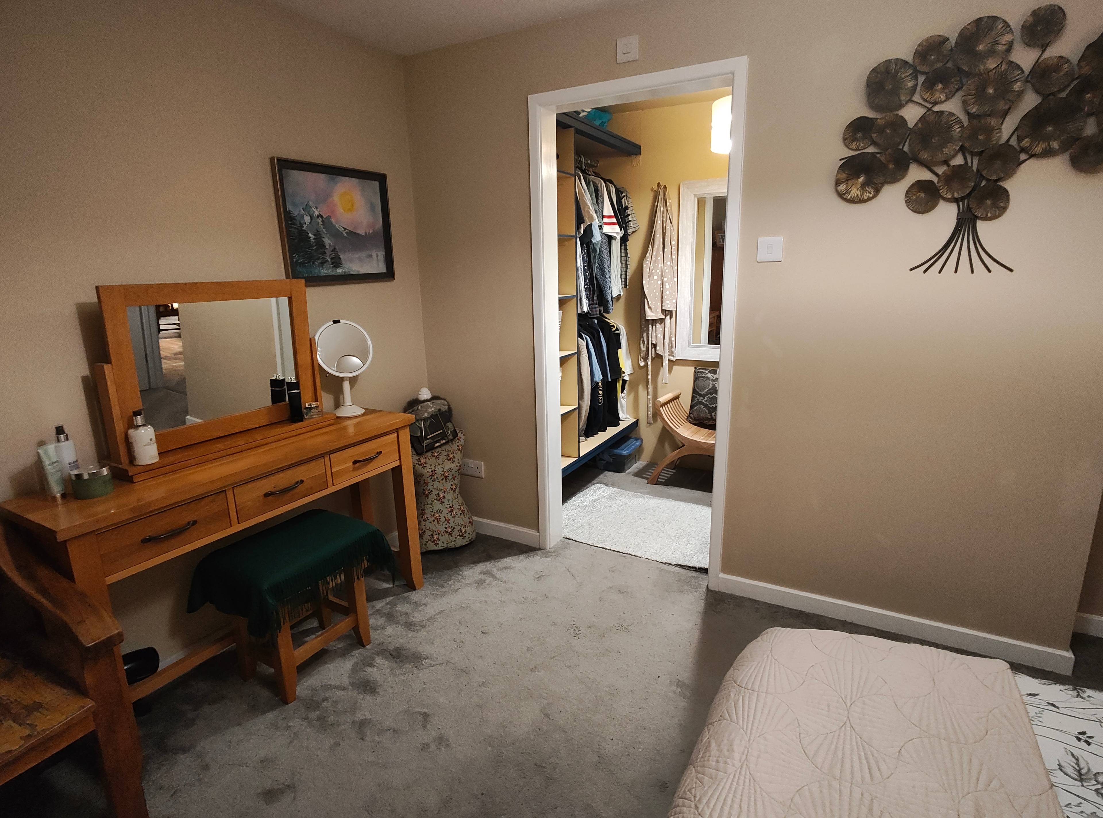 Walk-in Wardrobe