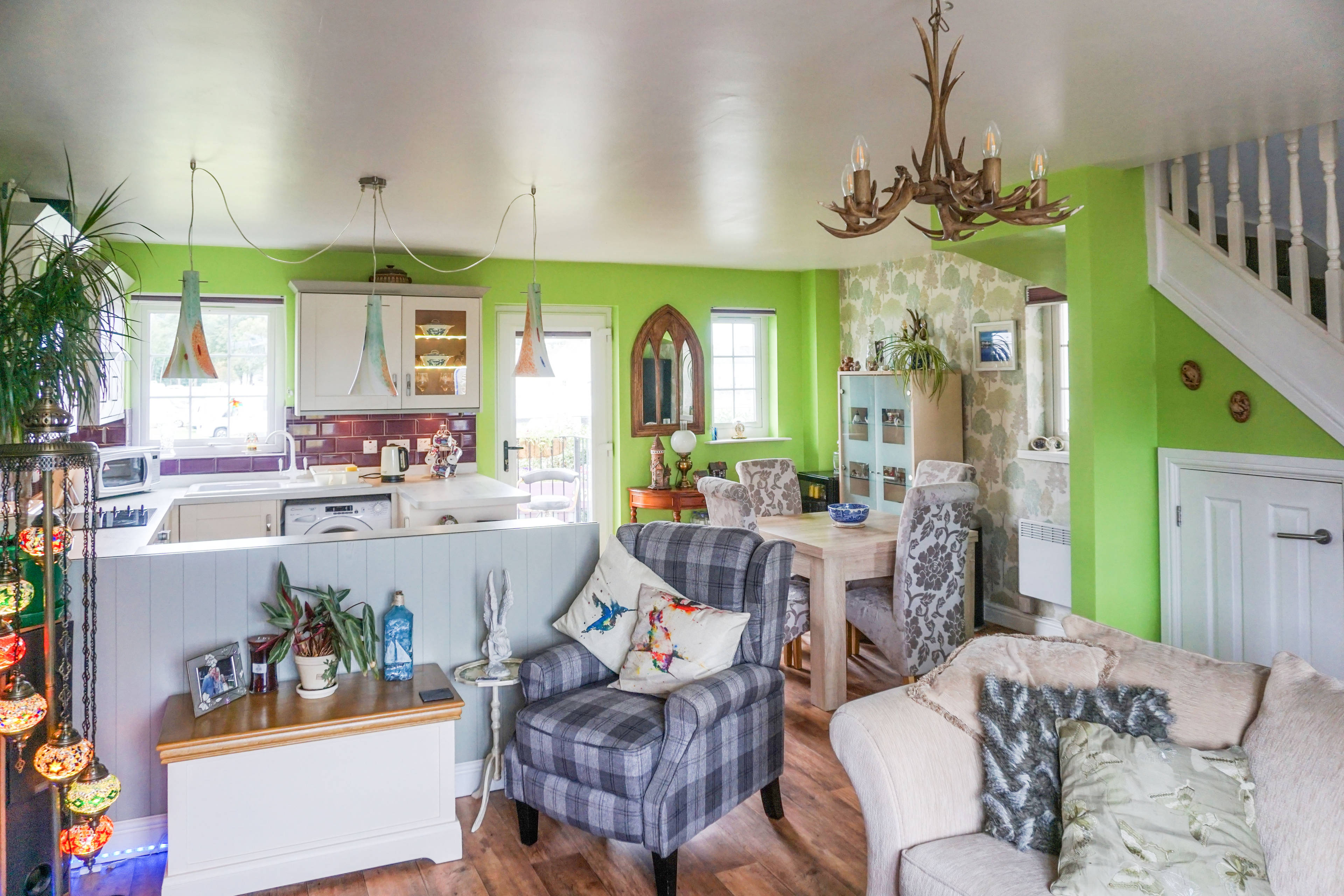 Lounge / Kitchen