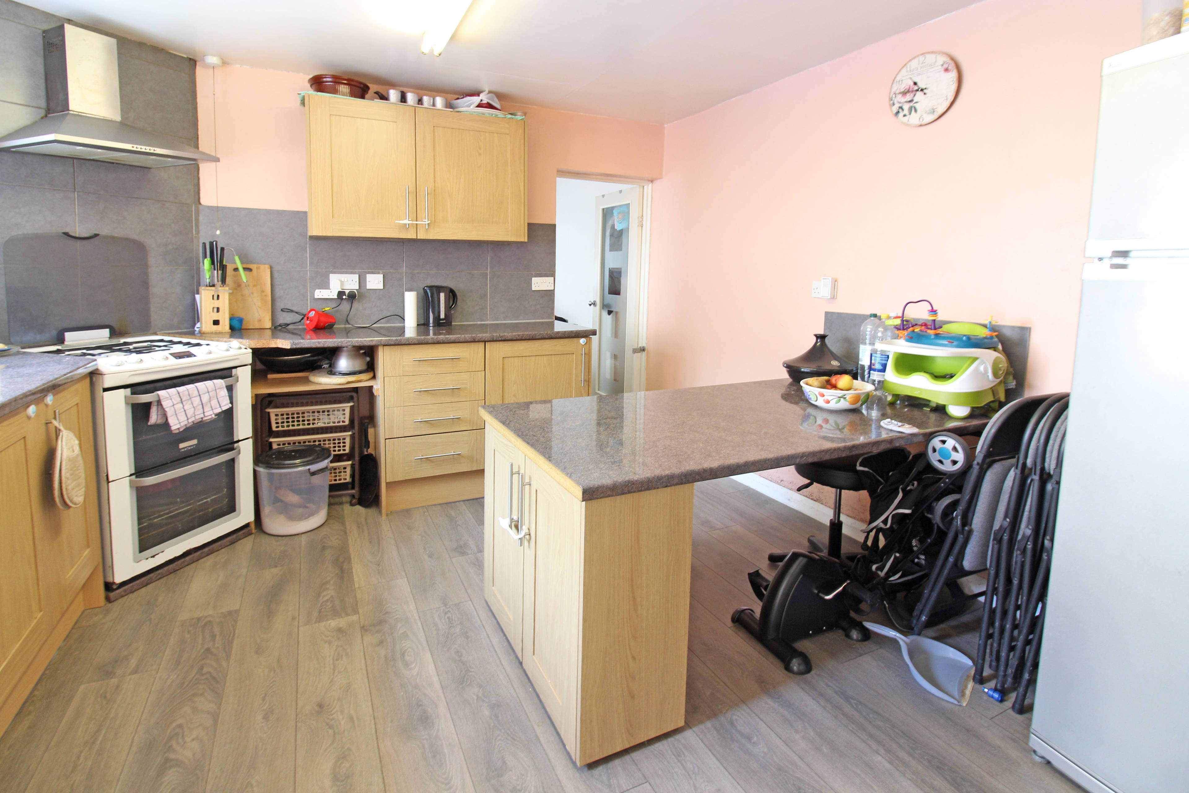 Kitchen / Breakfast