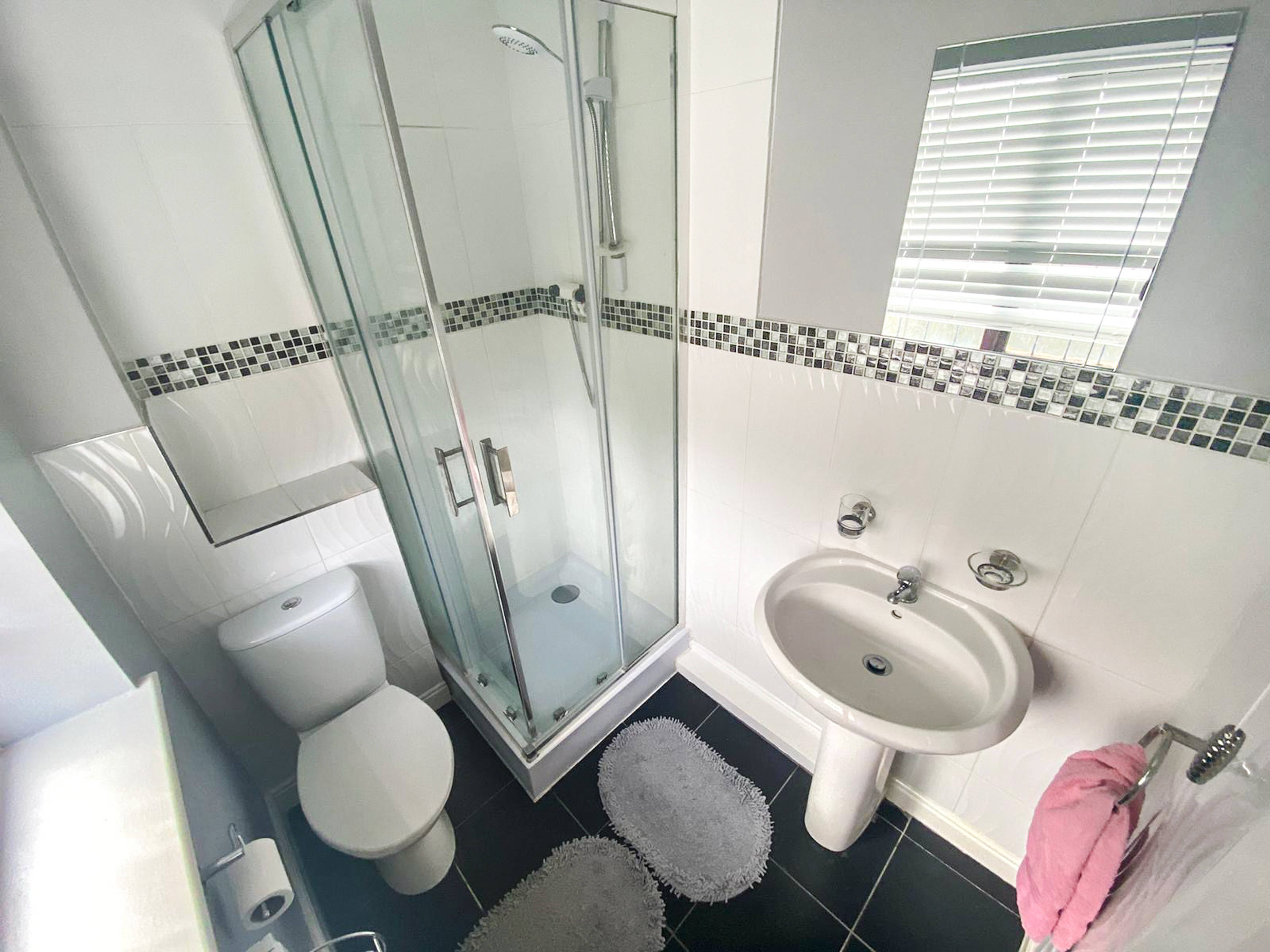 En-suite One