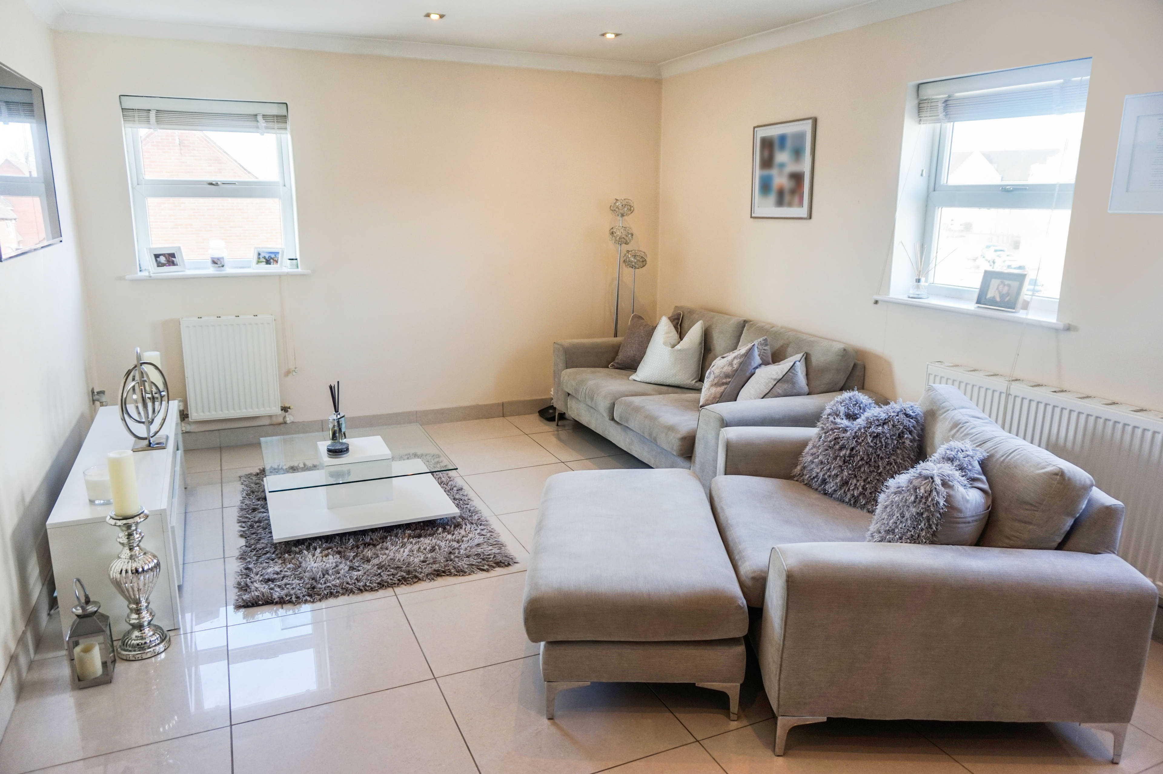 Lounge / Kitchen