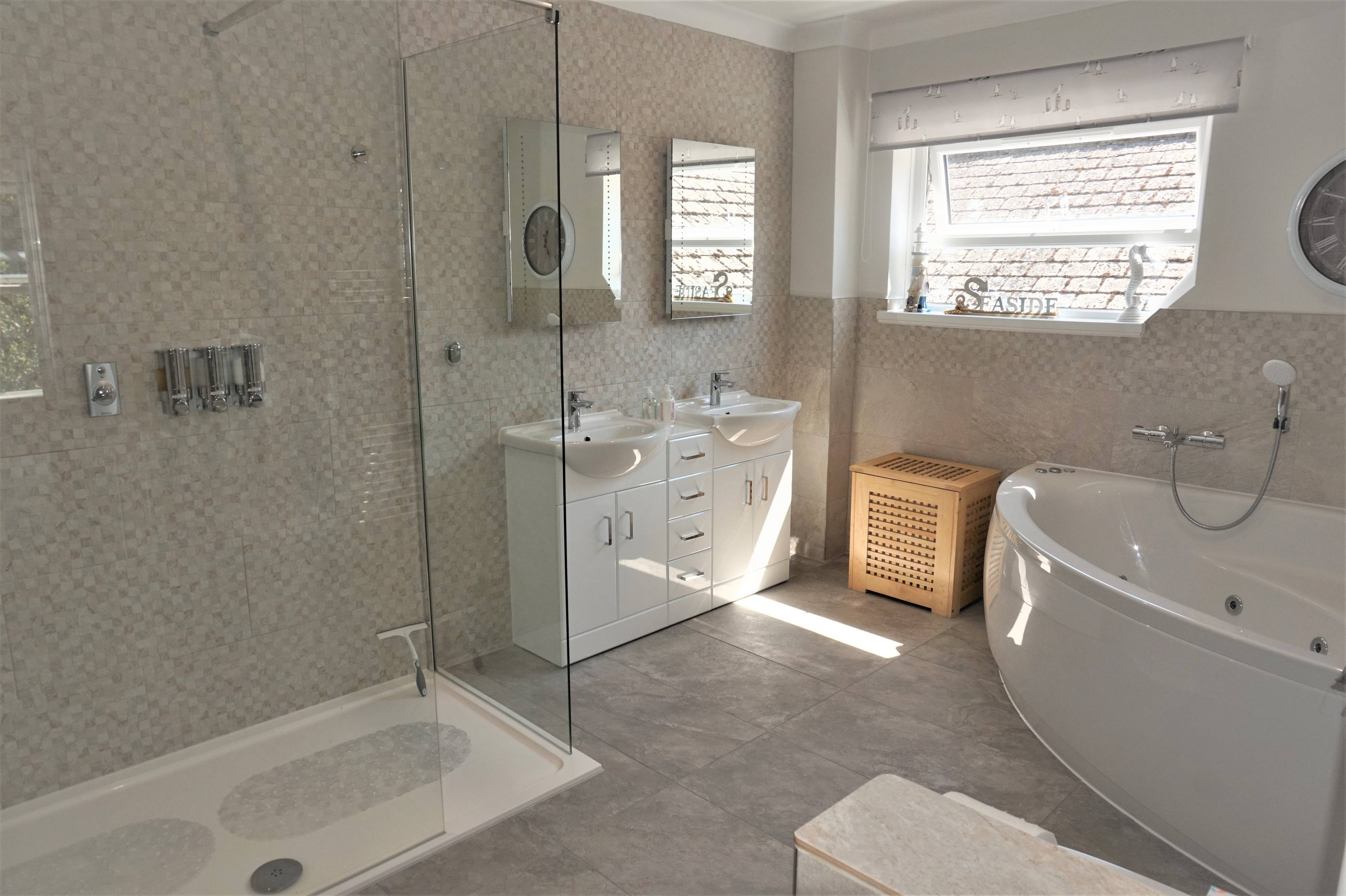 Master En-suite