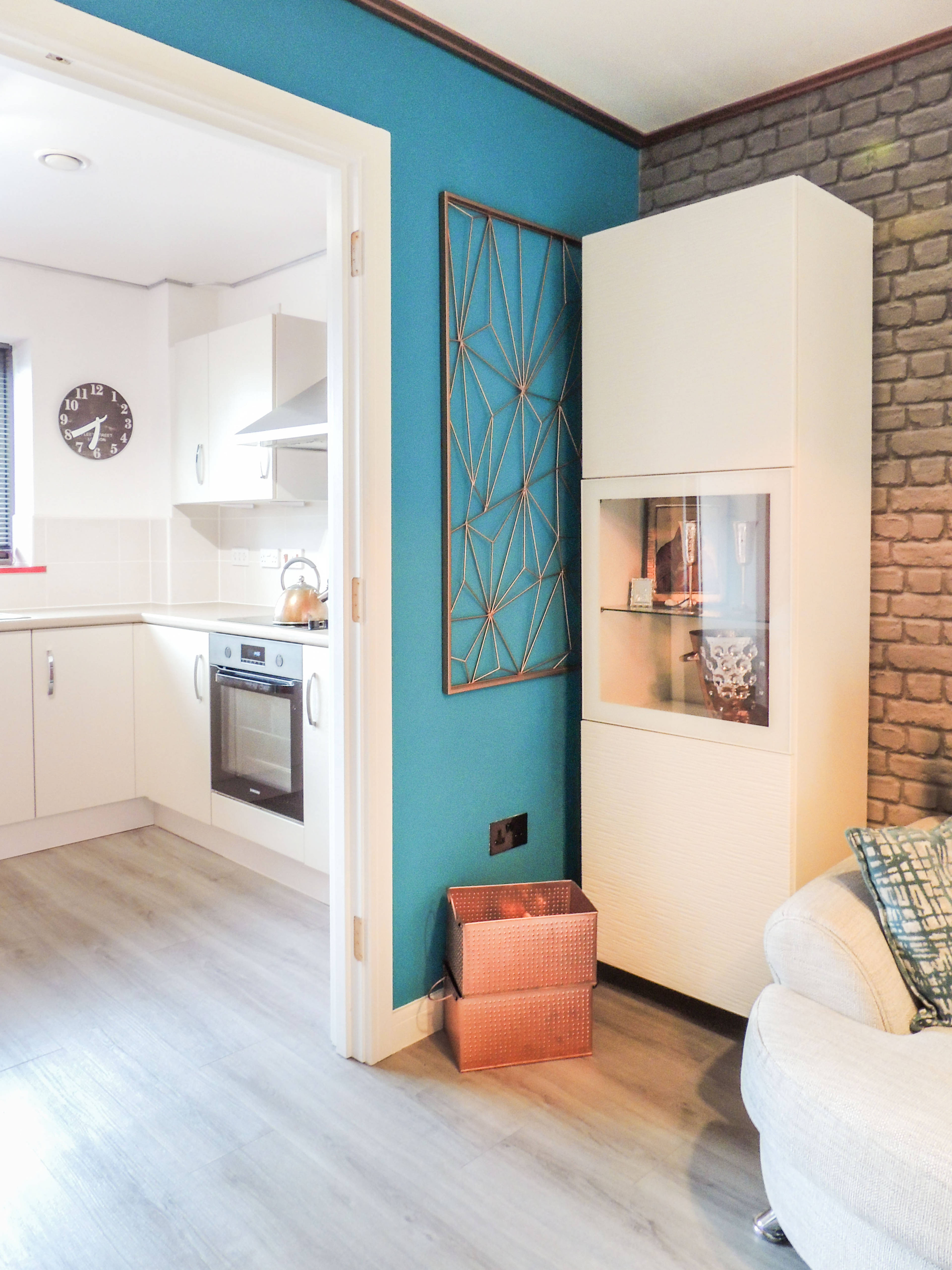 Lounge / Kitchen