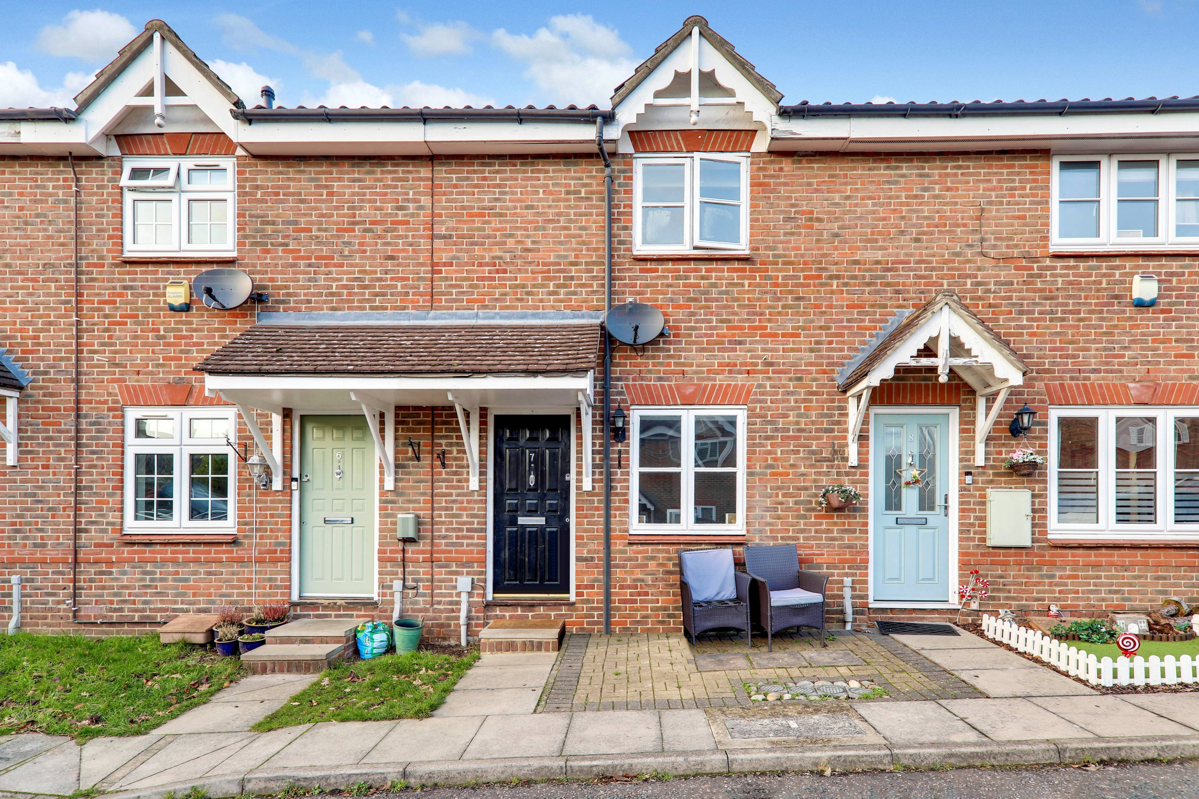 Lucton Mews, Loughton