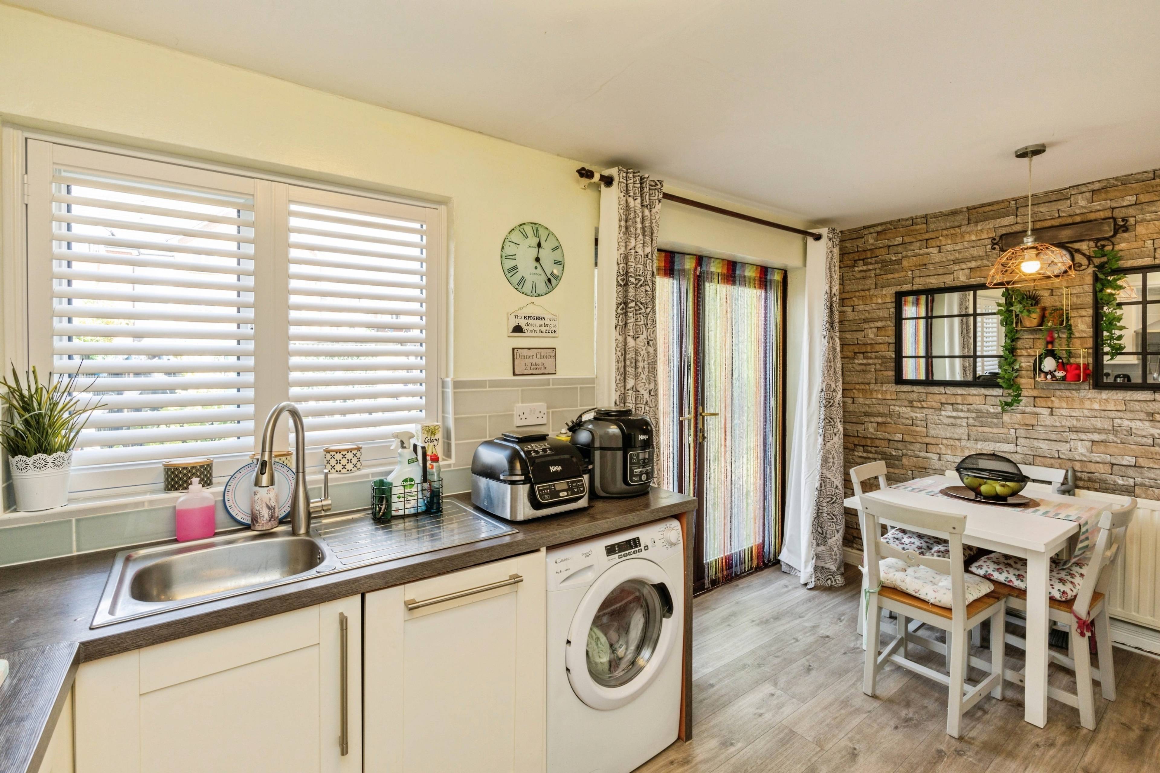 Kitchen/Breakfast