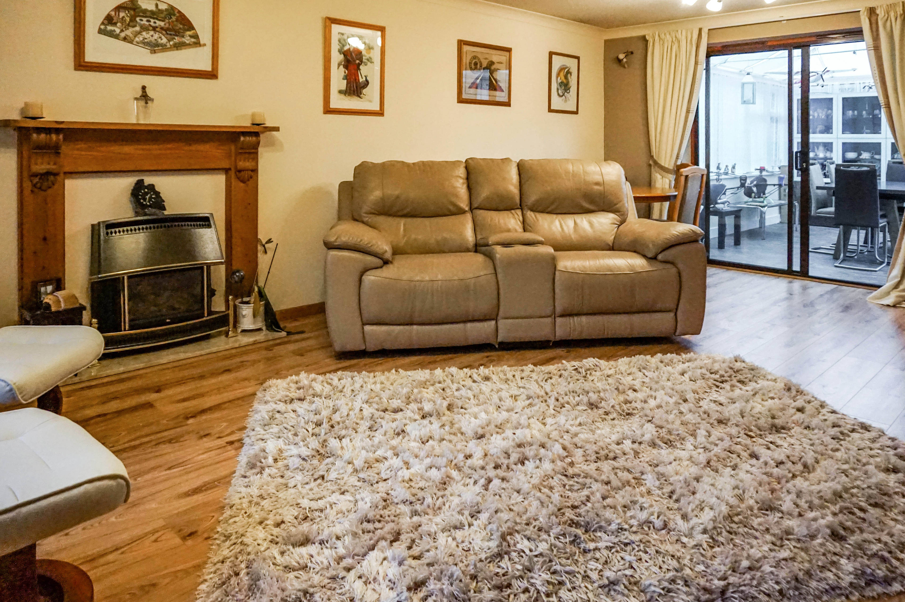Lounge/Dining Room