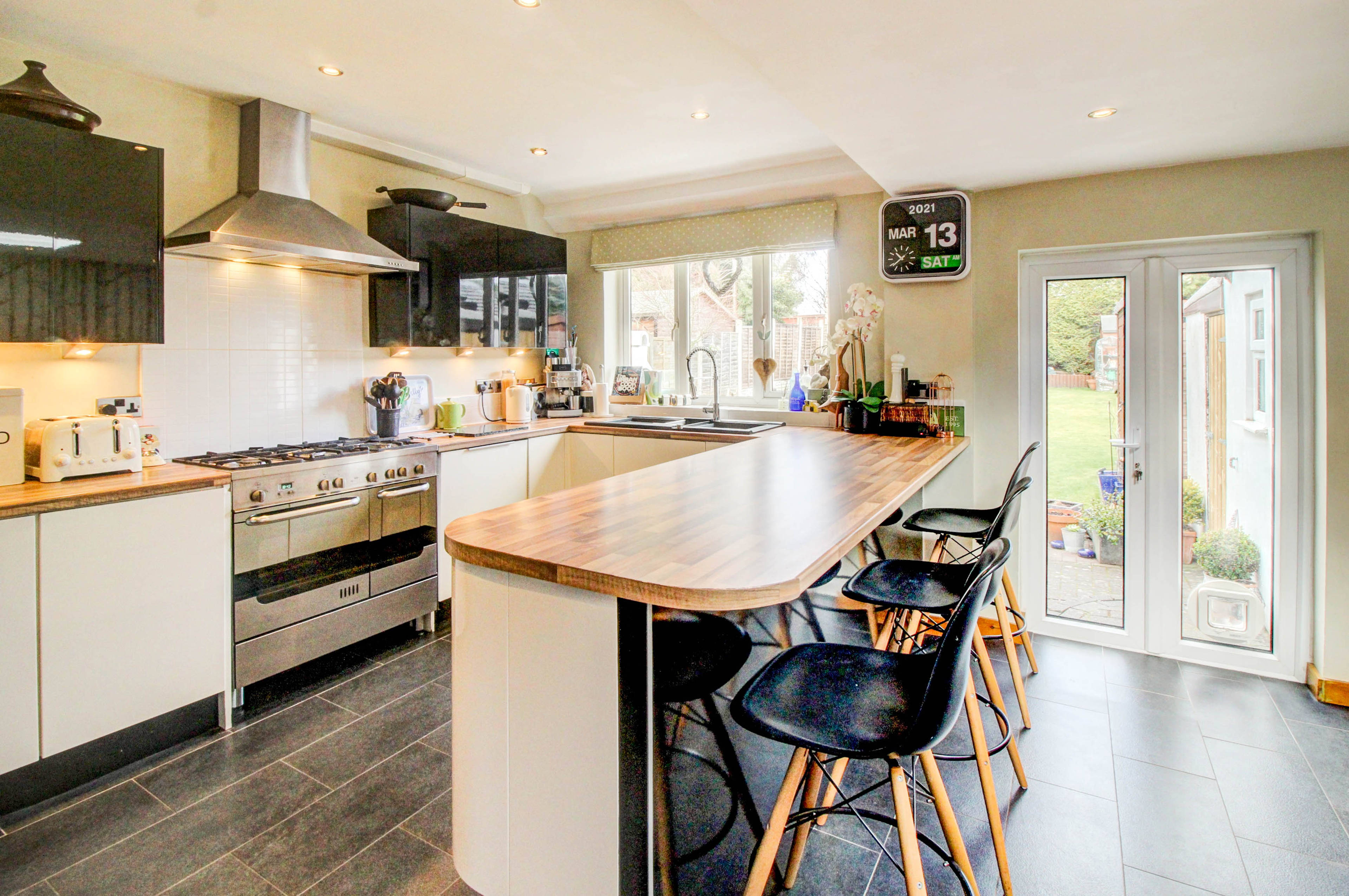 Kitchen/Breakfast