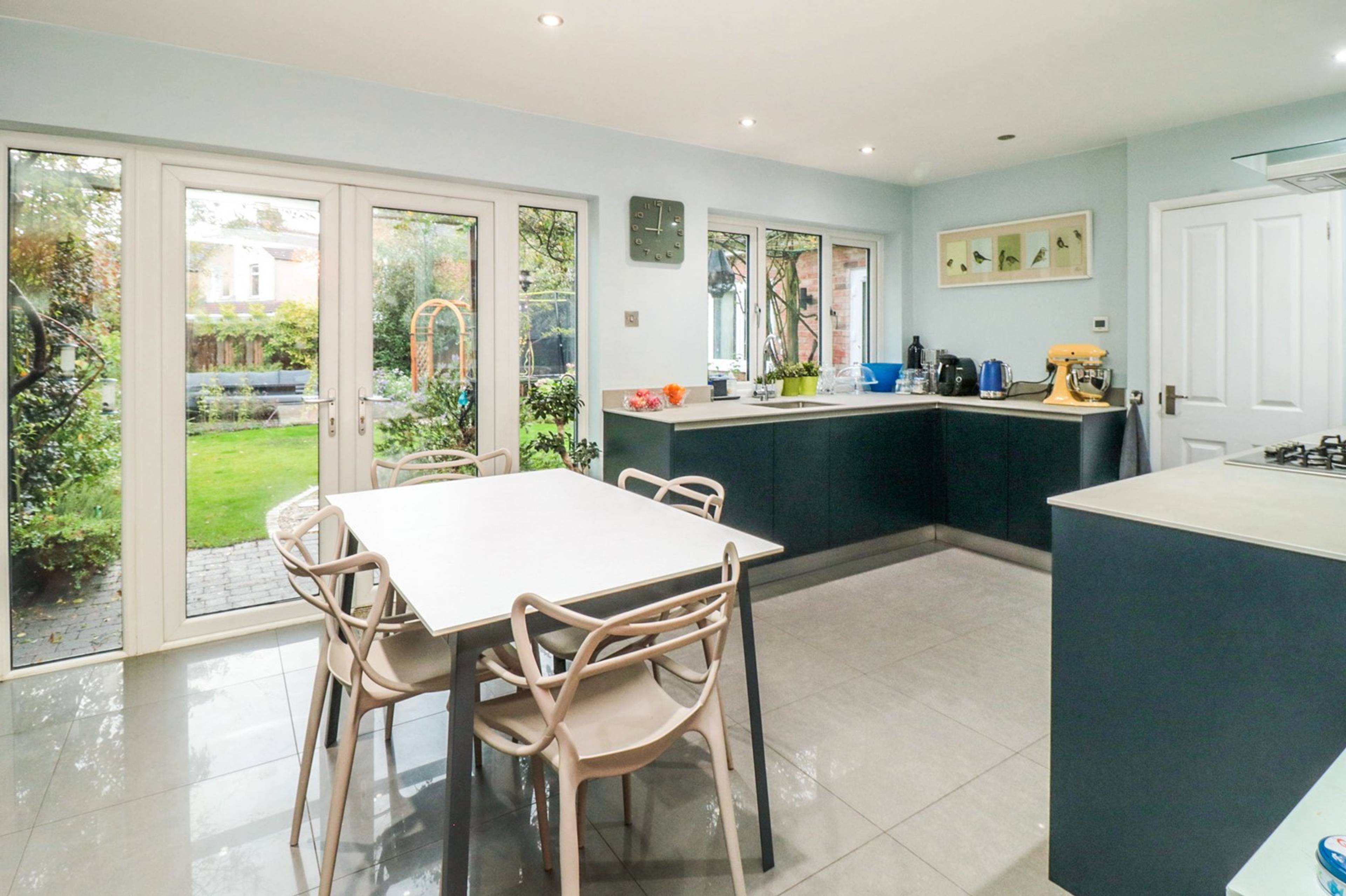 Kitchen/Breakfast