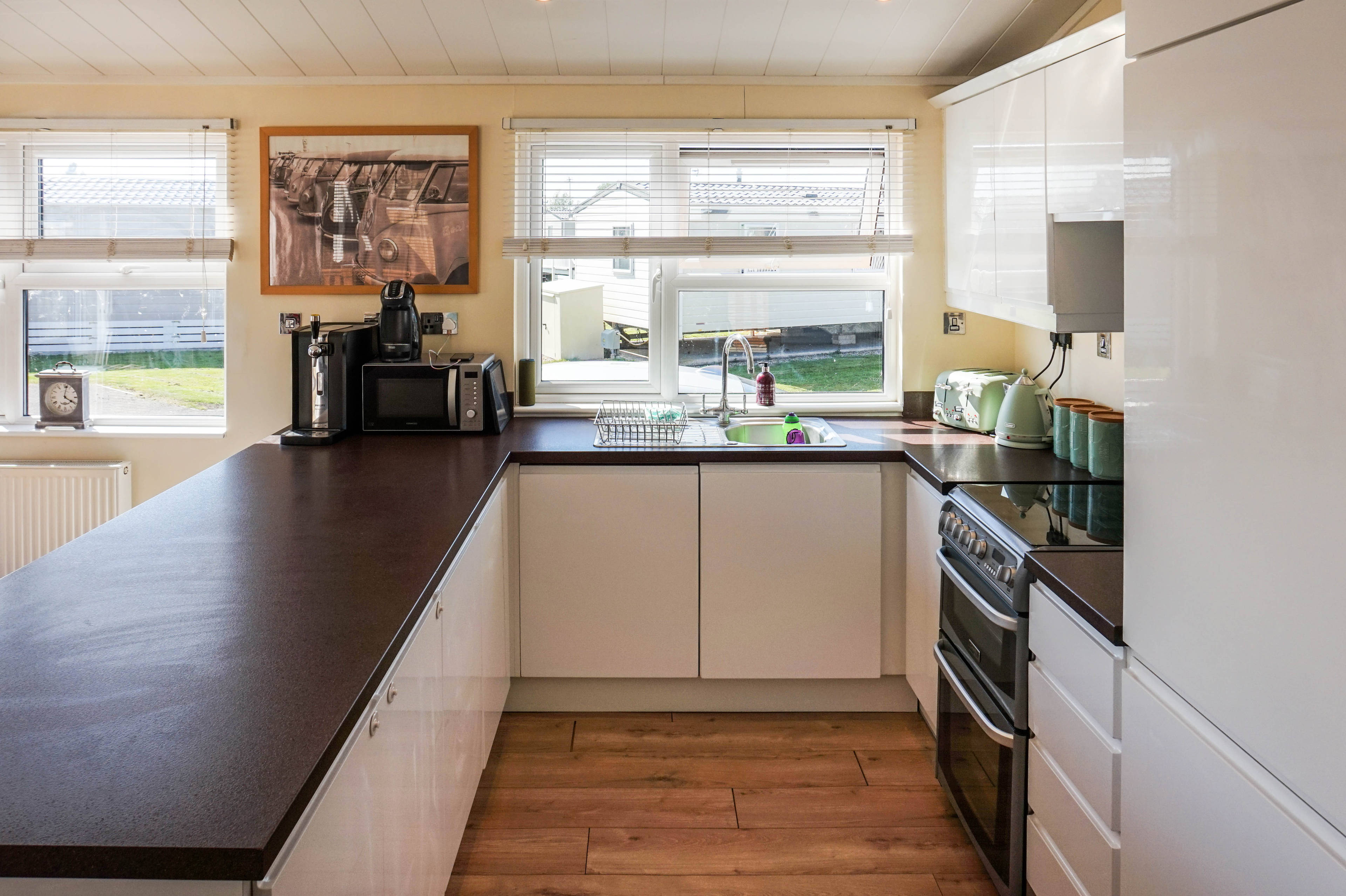 Lounge / Kitchen
