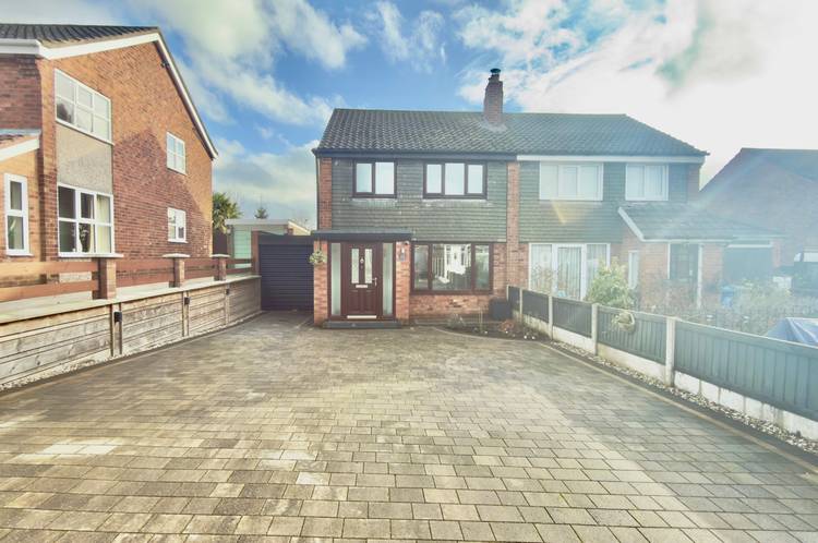 3 bedroom semi-detached house