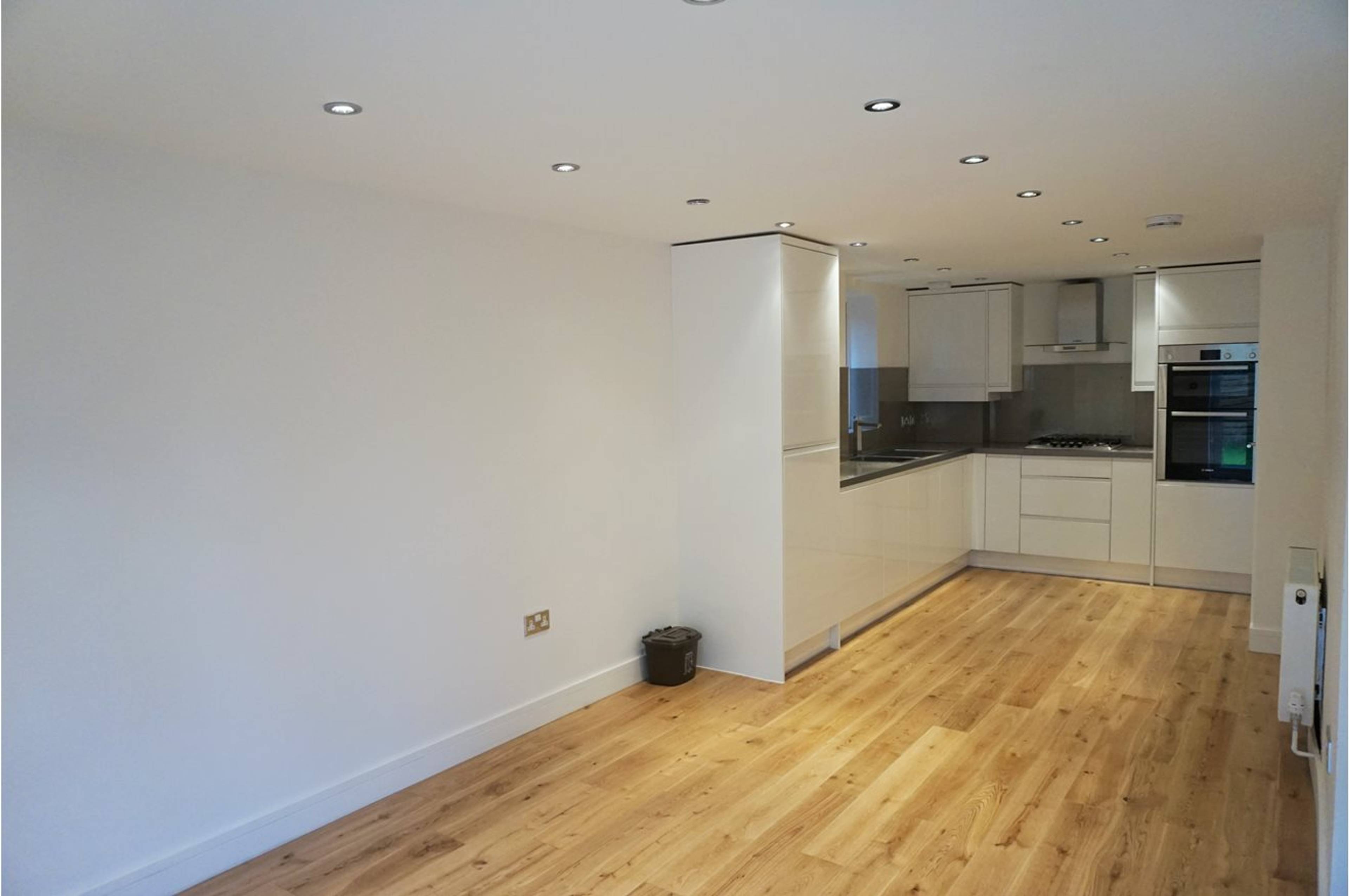 Lounge / Kitchen
