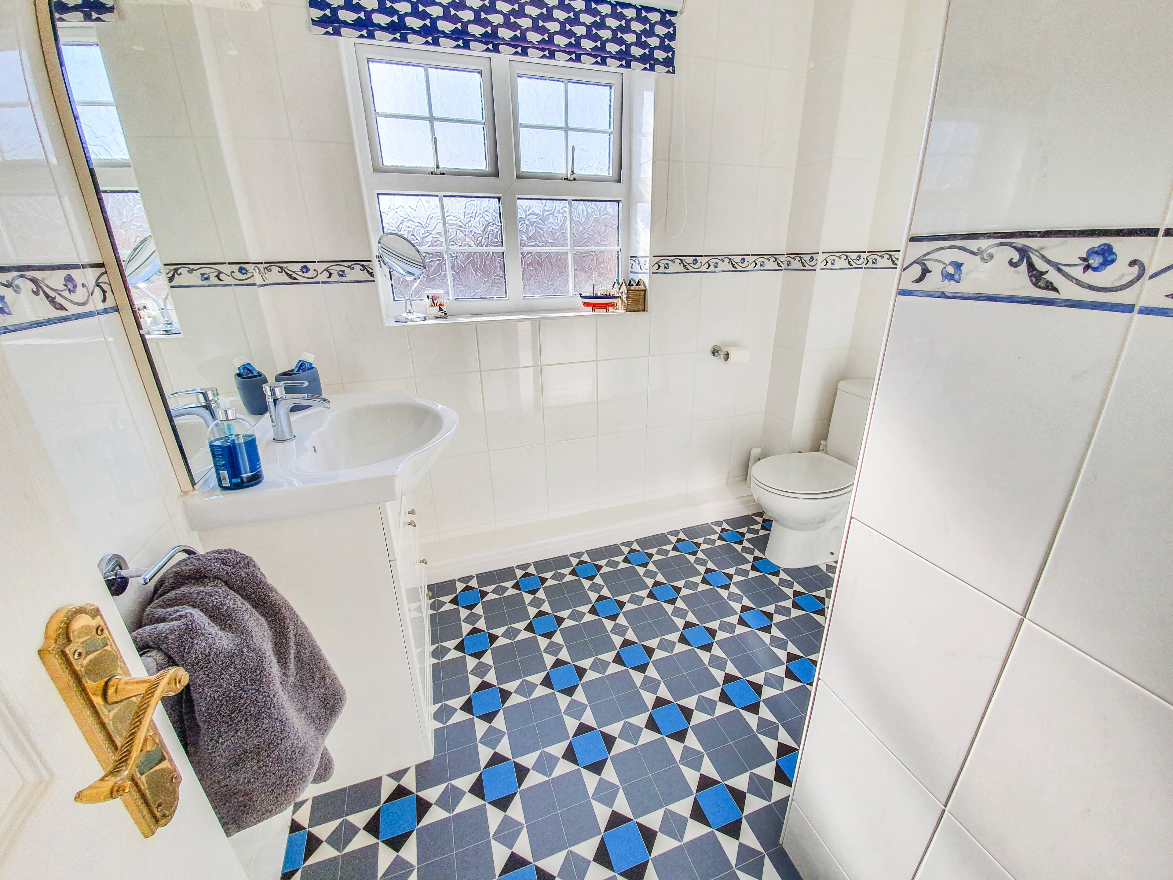 Master En-suite