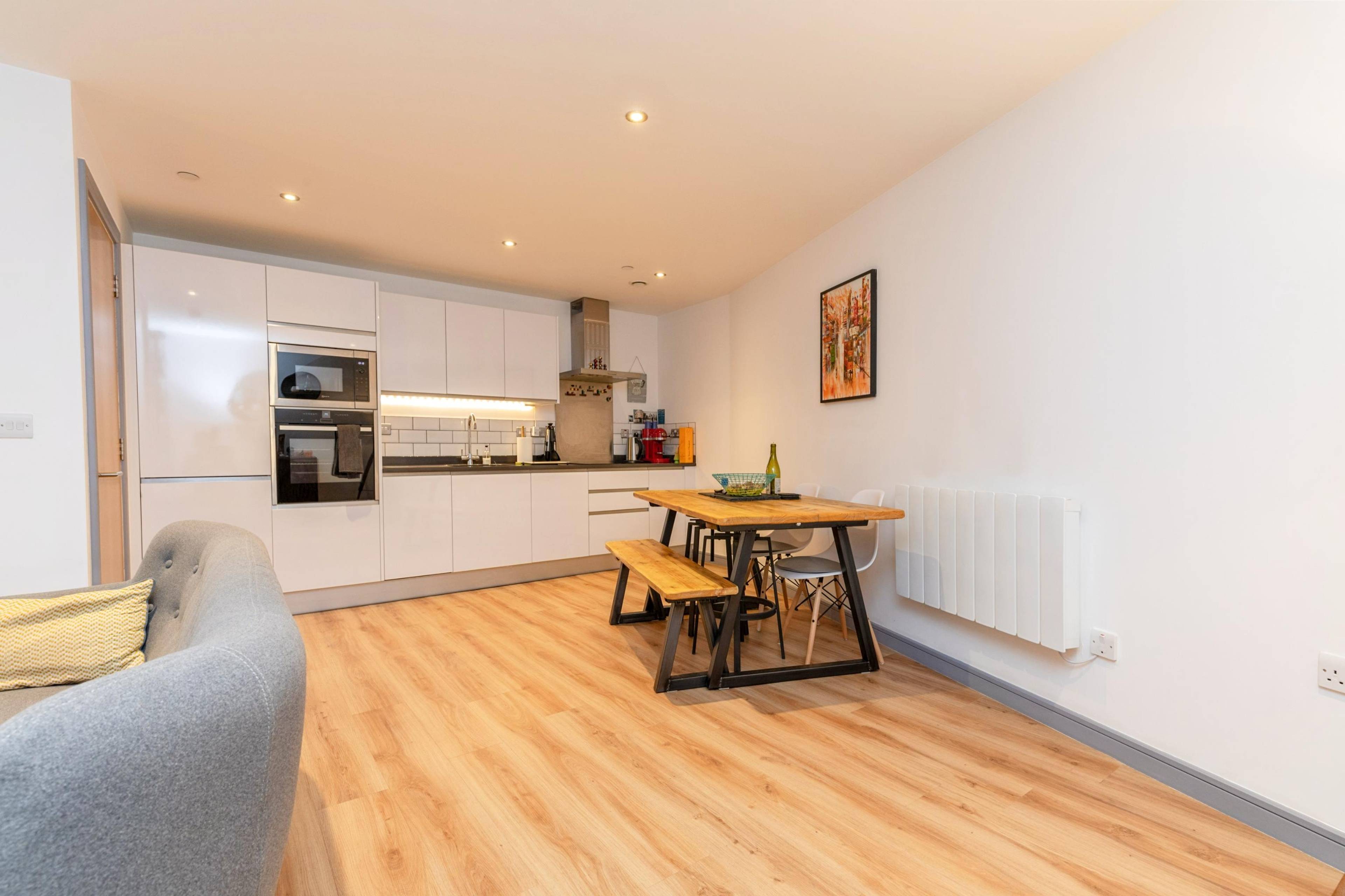 Lounge / Kitchen