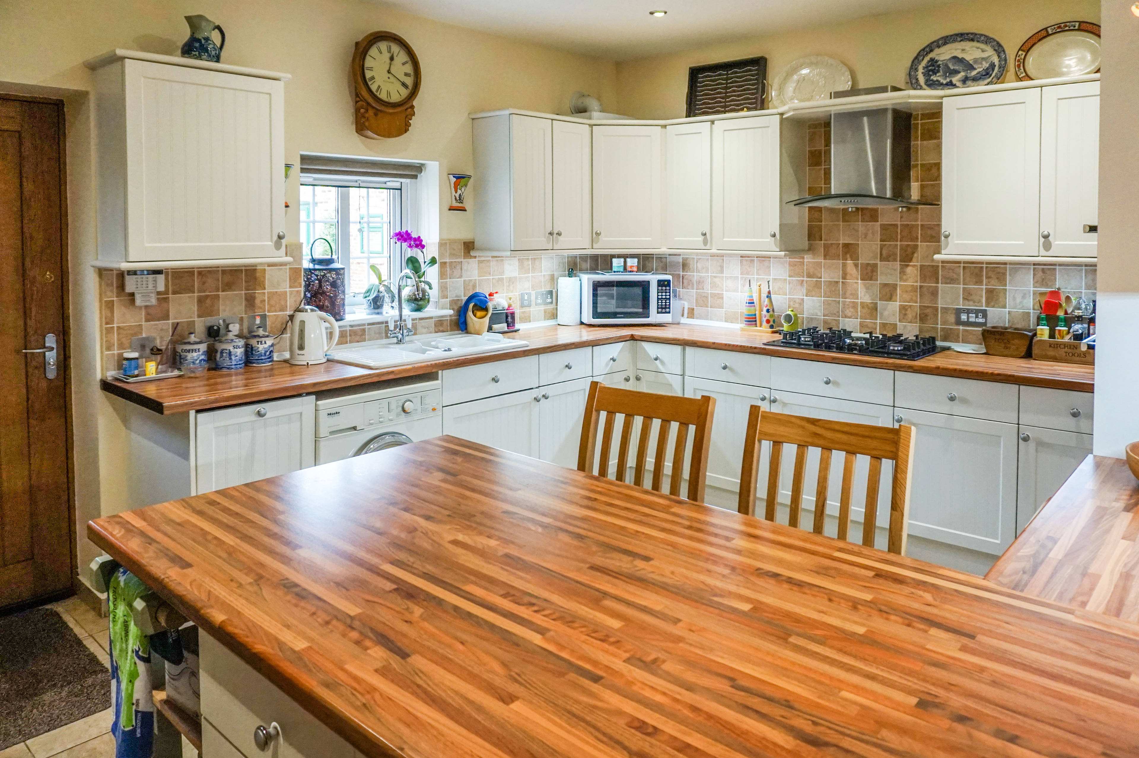 Kitchen/Breakfast