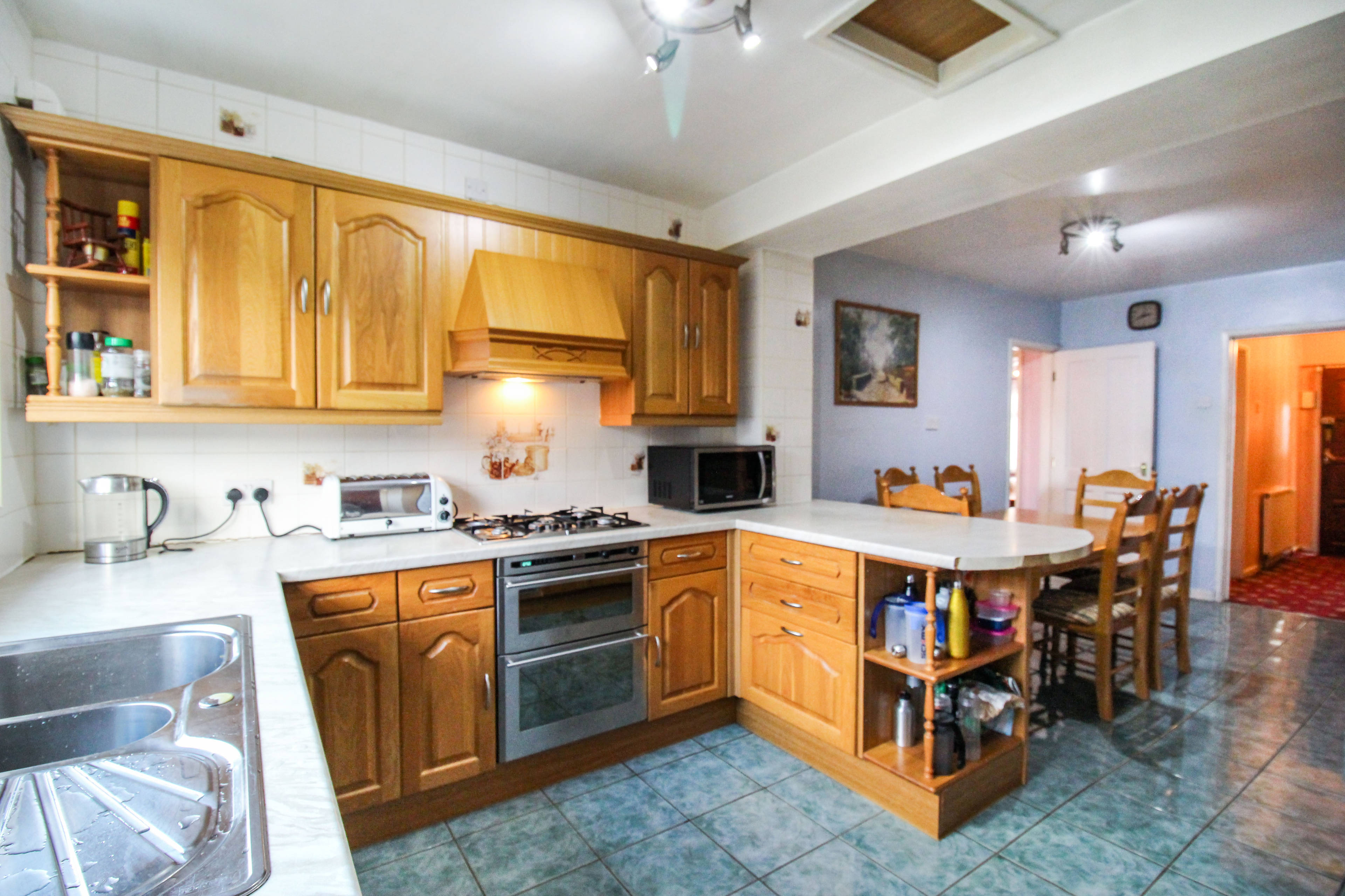 Kitchen/Dining Room