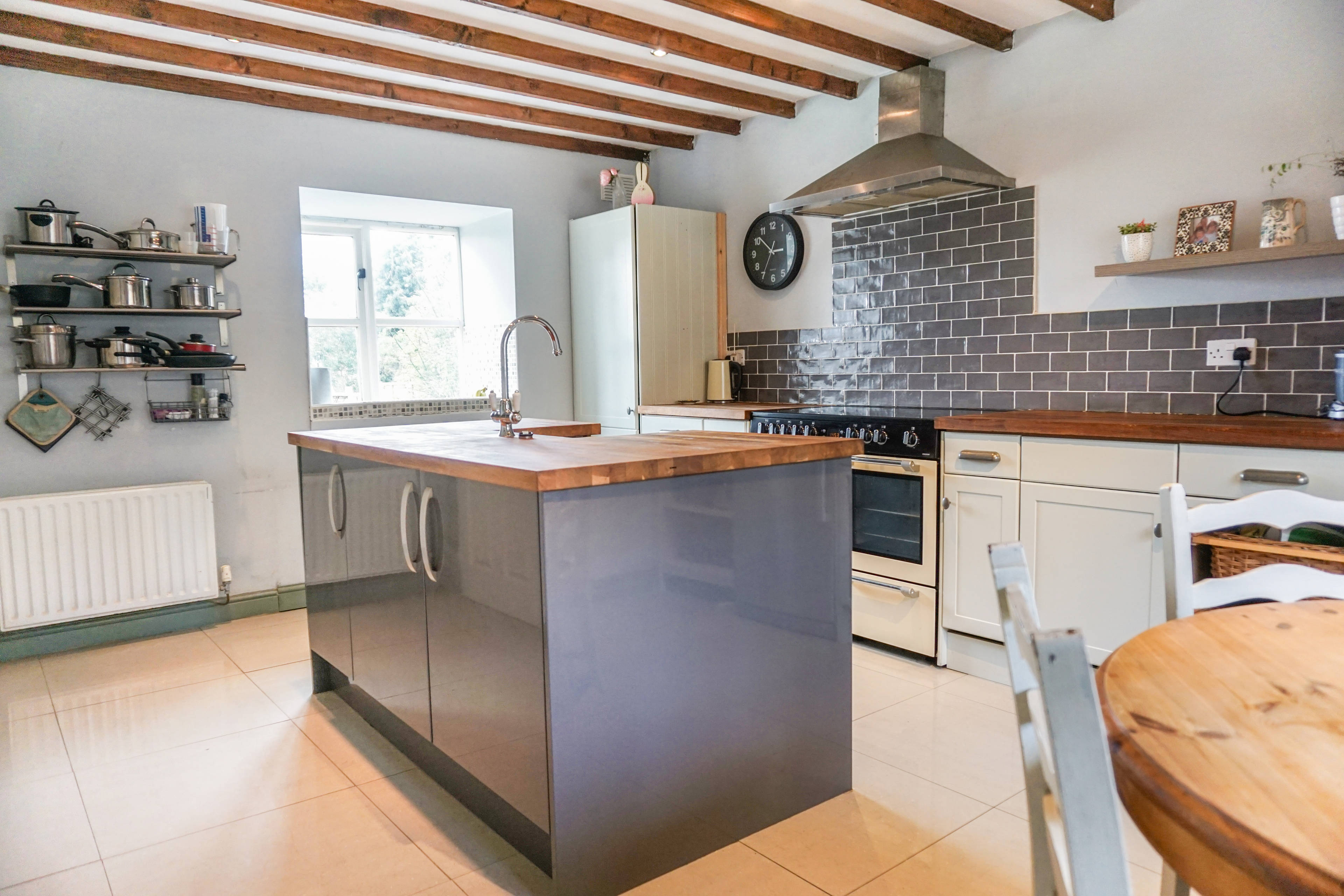 Kitchen/Breakfast