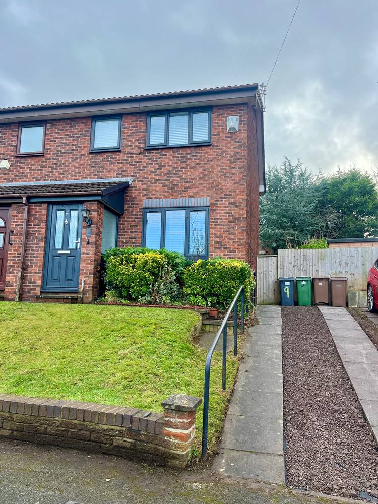 3 bedroom semi-detached house