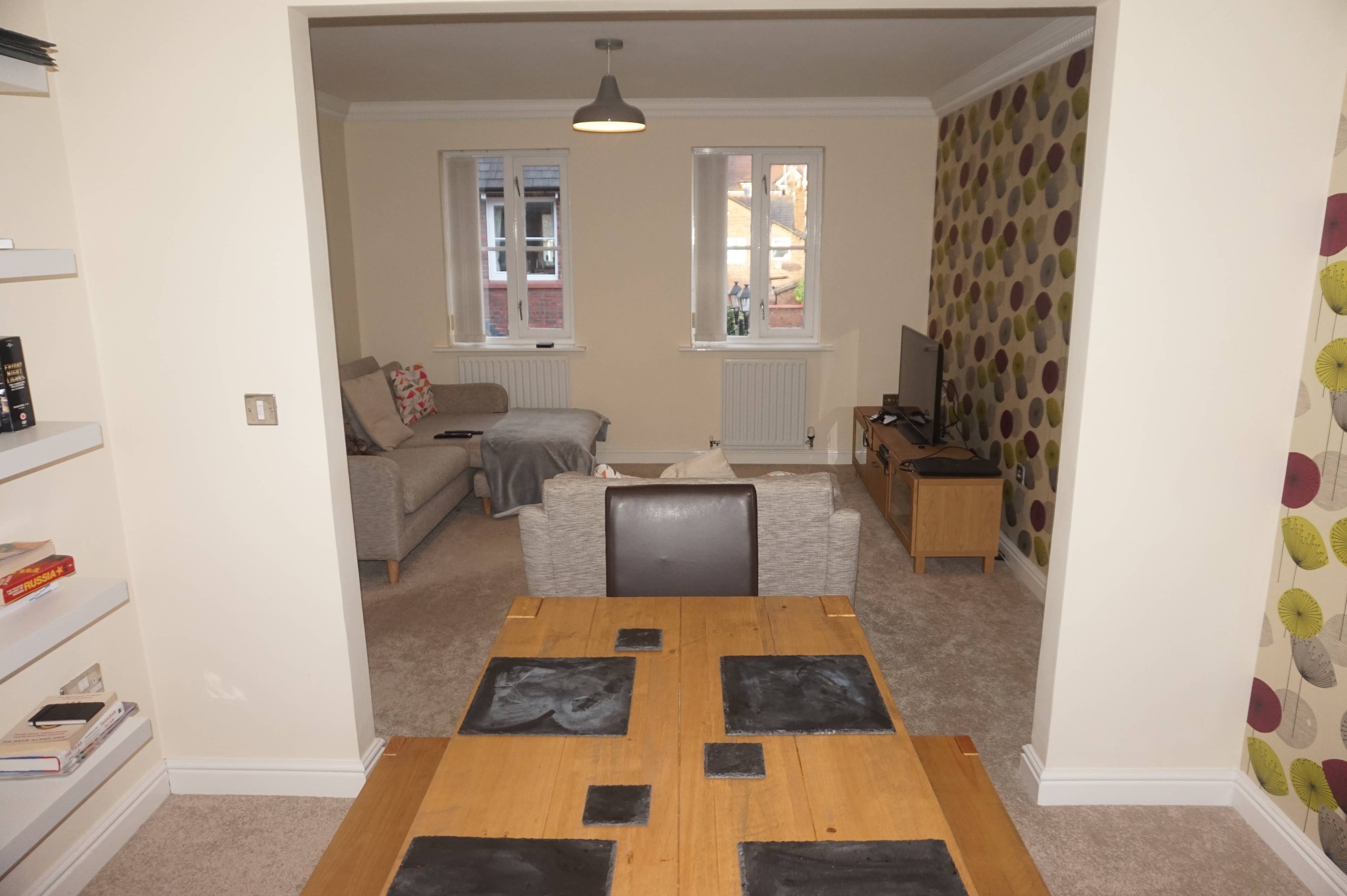 Lounge/Dining Room