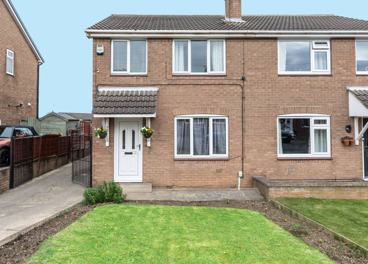 3 bedroom semi-detached house