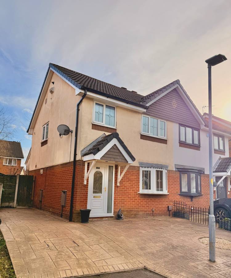 3 bedroom semi-detached house