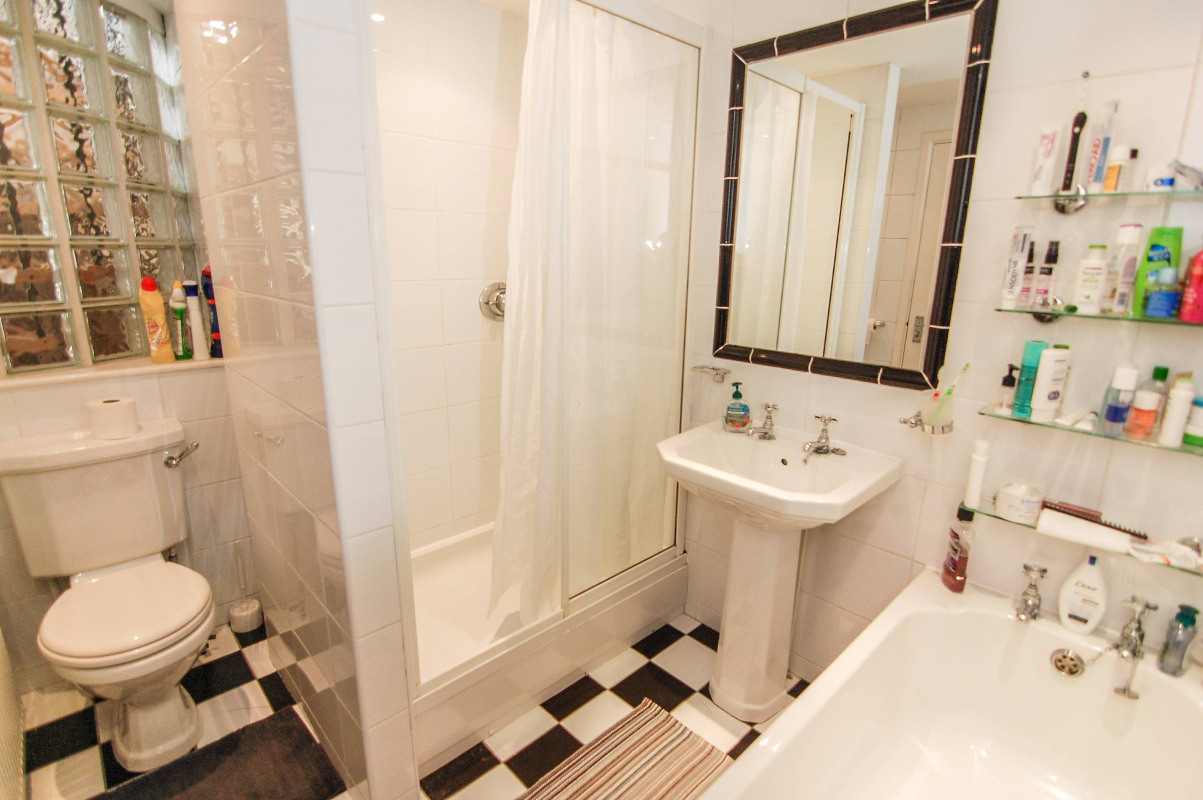 En-suite One