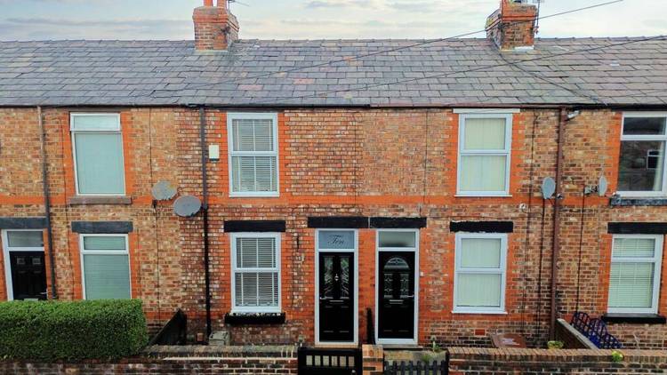 2 bedroom terraced house