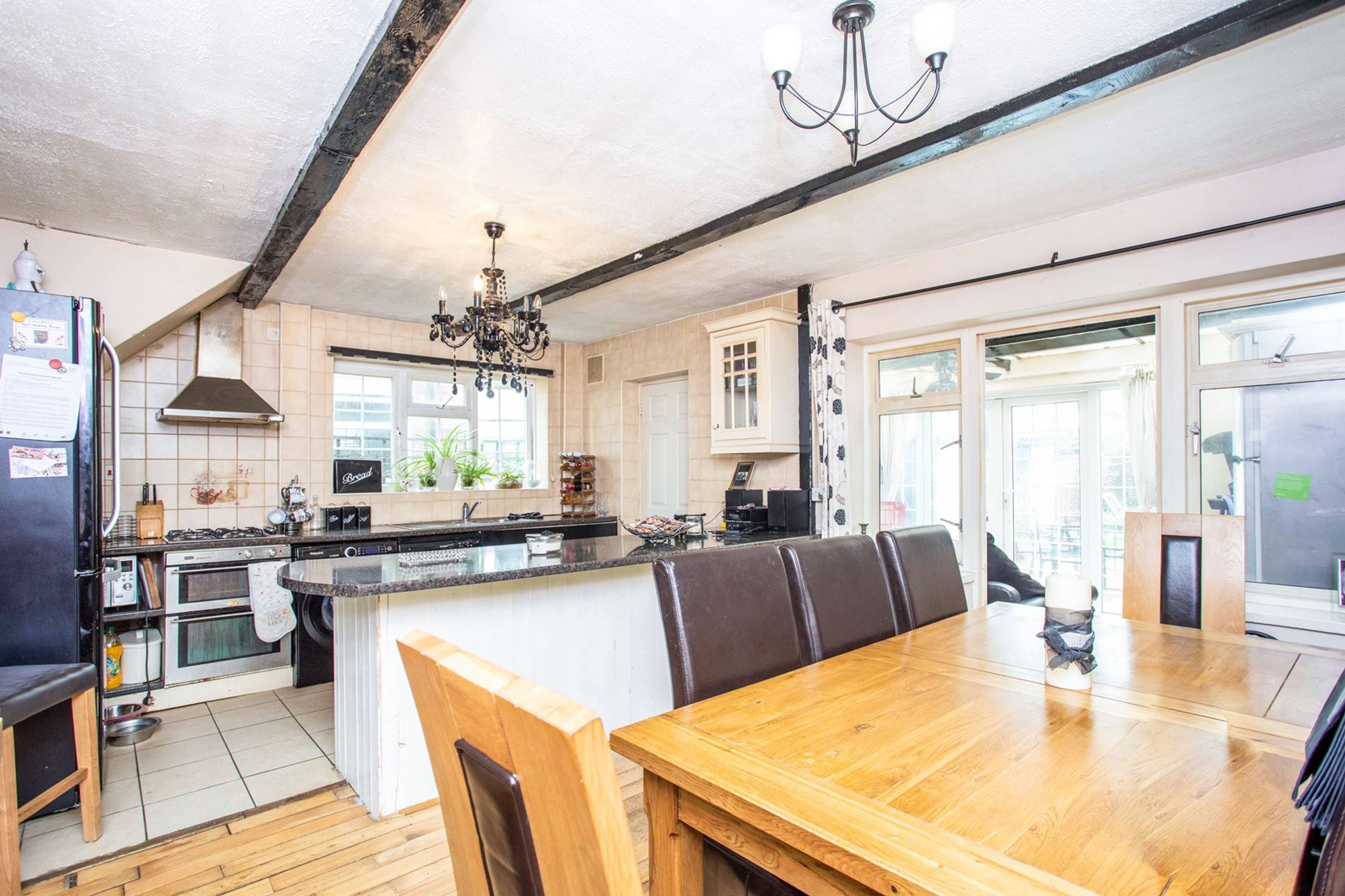 Kitchen/Breakfast