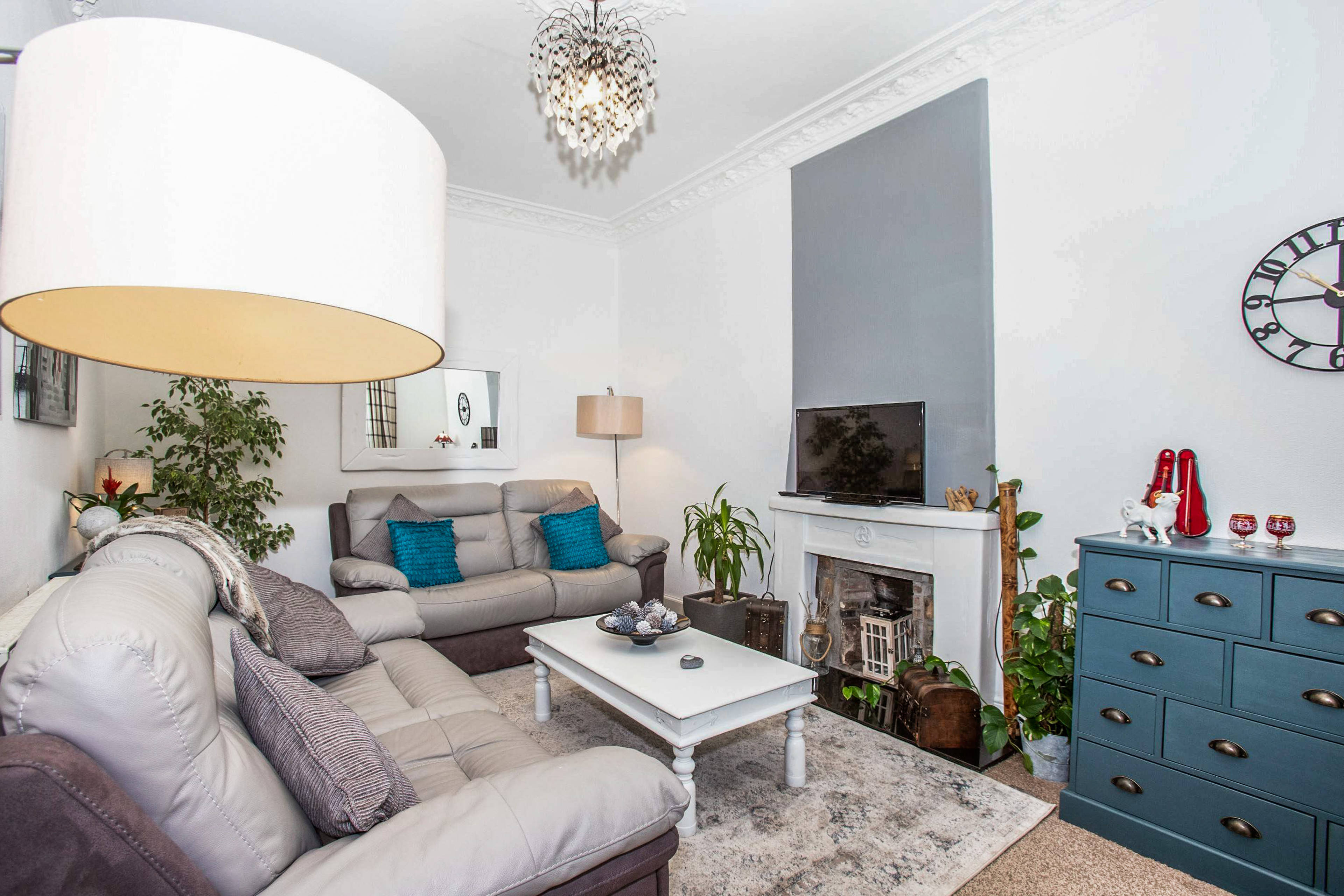 Bedroom/Lounge