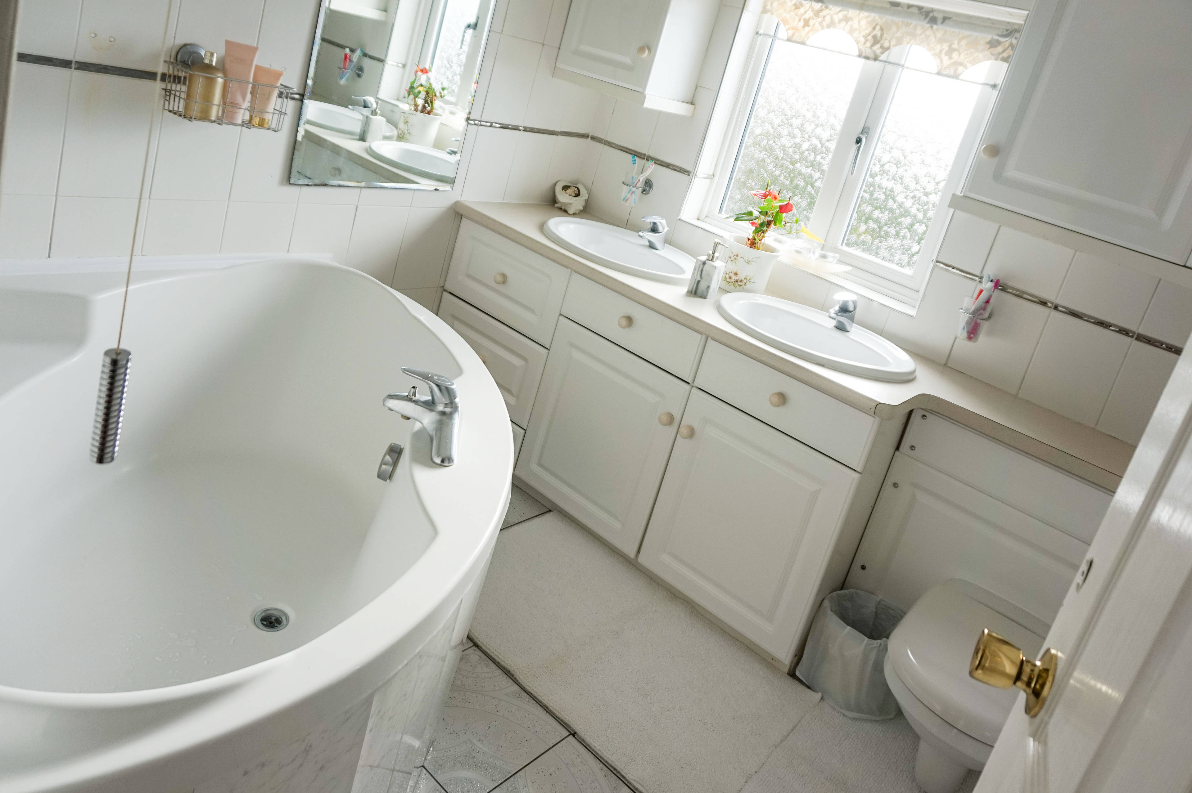 Family bathroom 